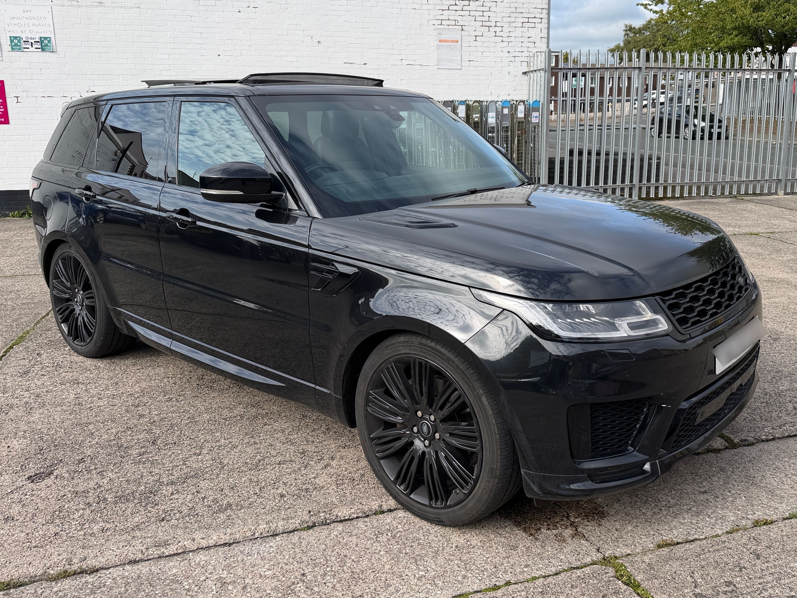 Land Rover RR Sport HSE DYN Blck D MHEV A