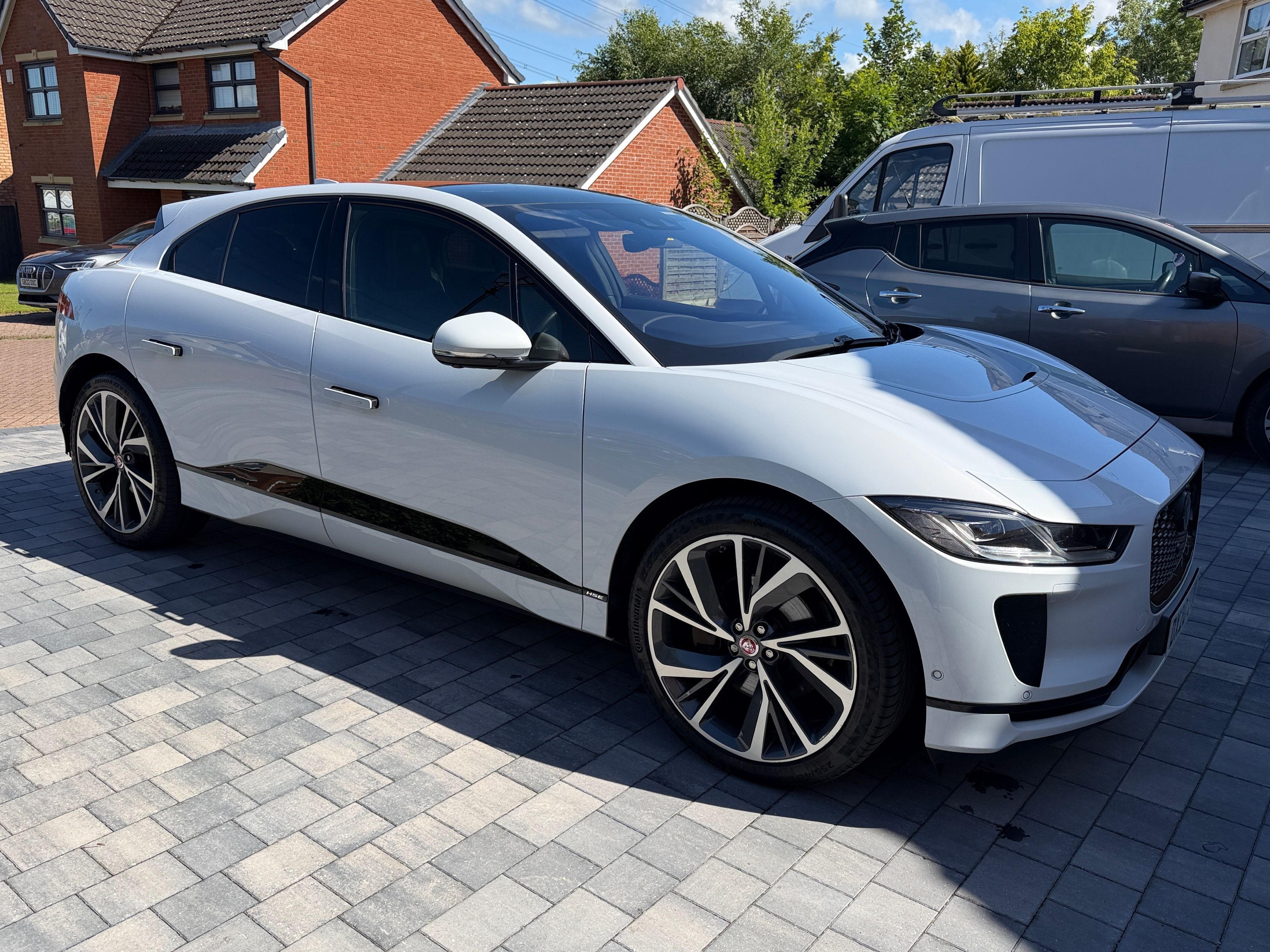 Jaguar I-PACE