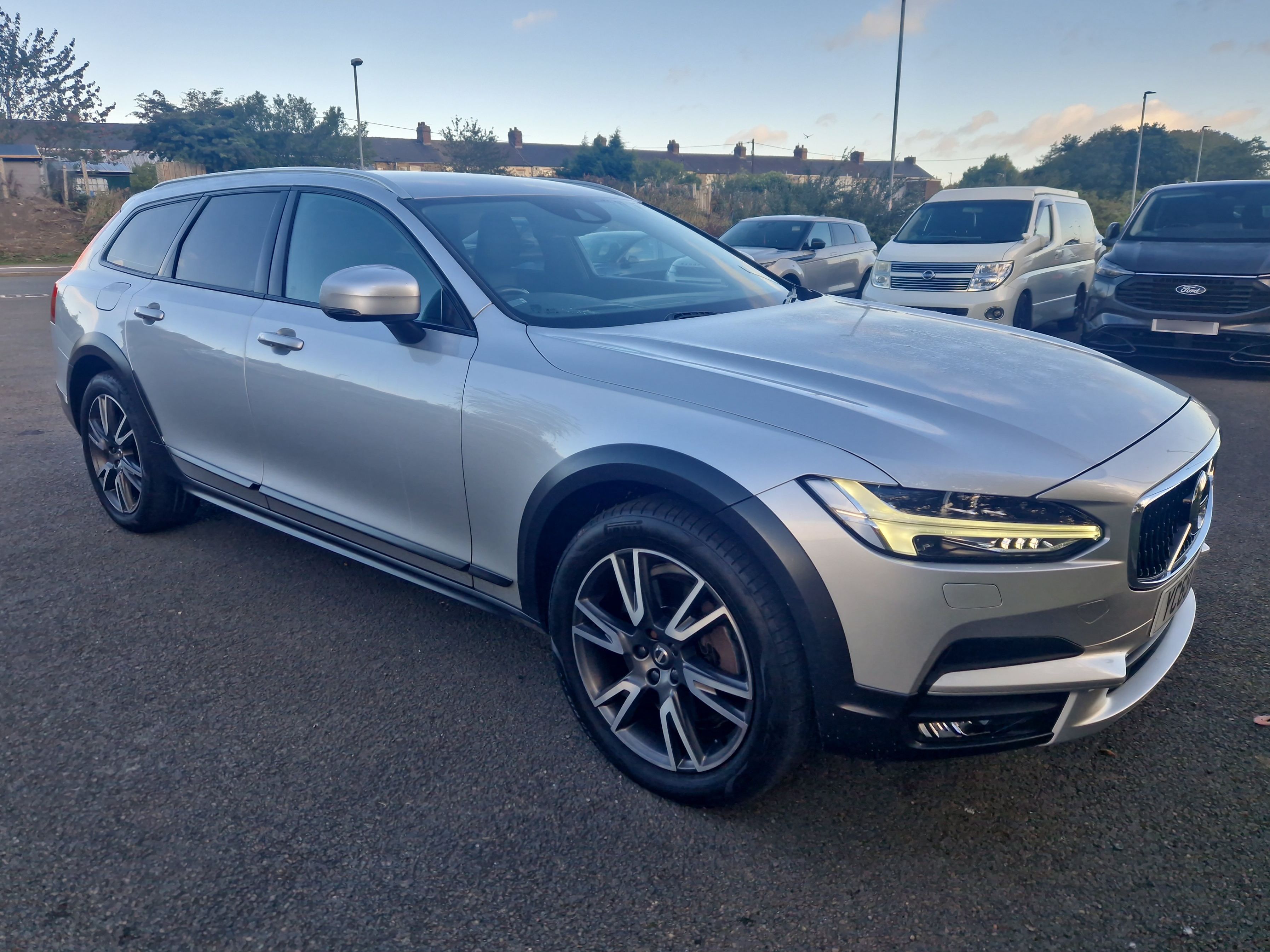 Volvo V90