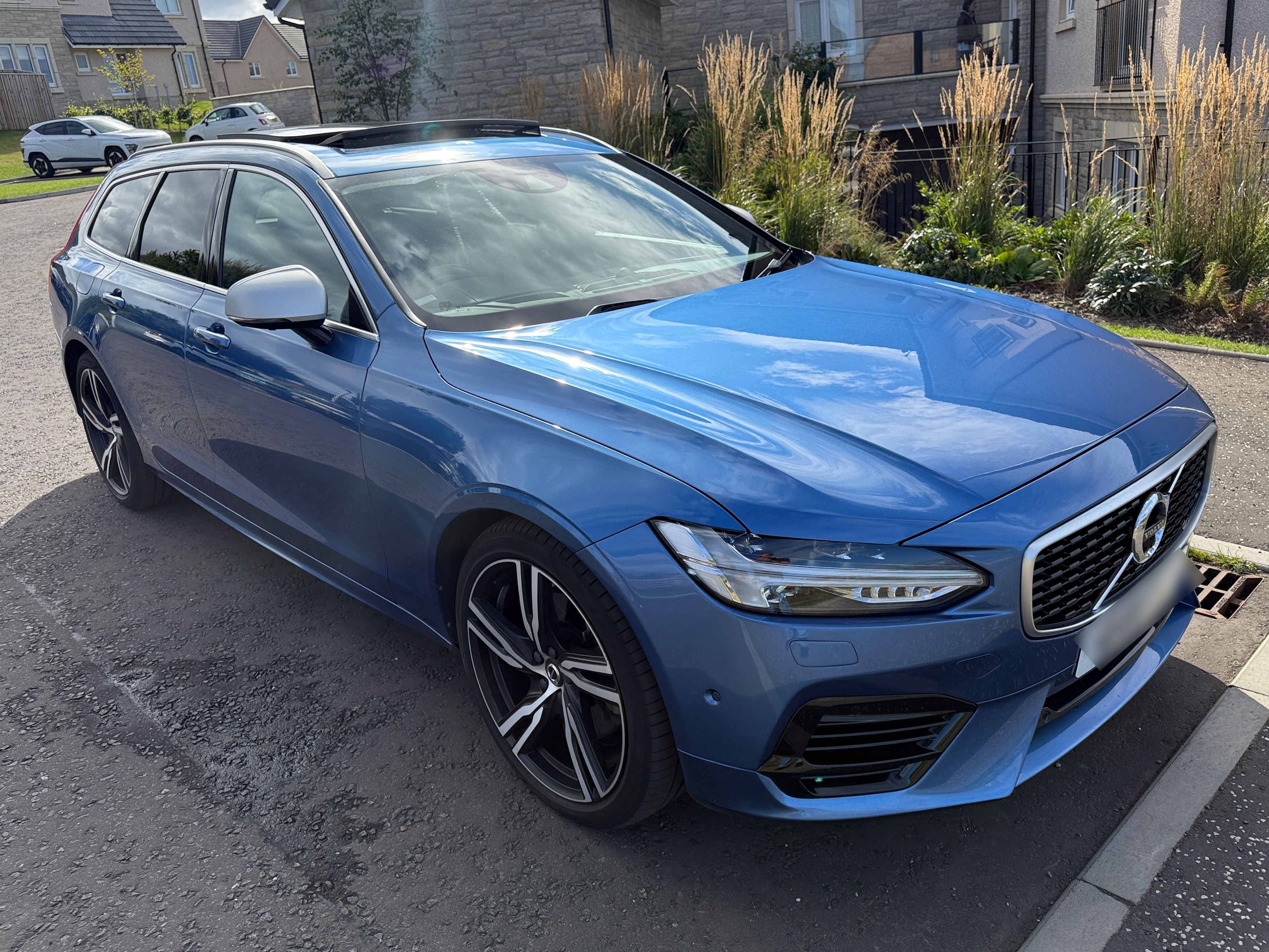 Volvo V90