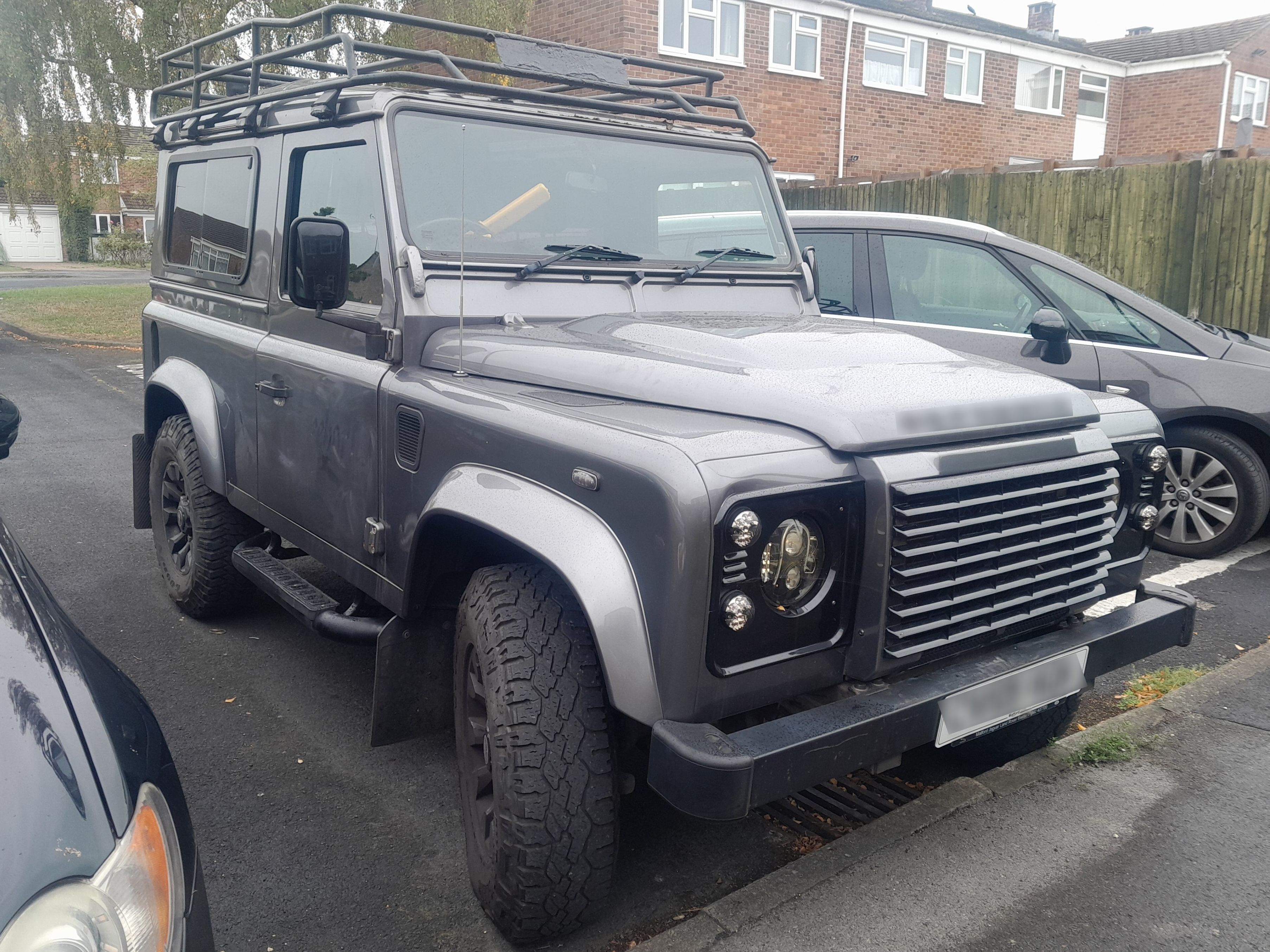 Land Rover Defender