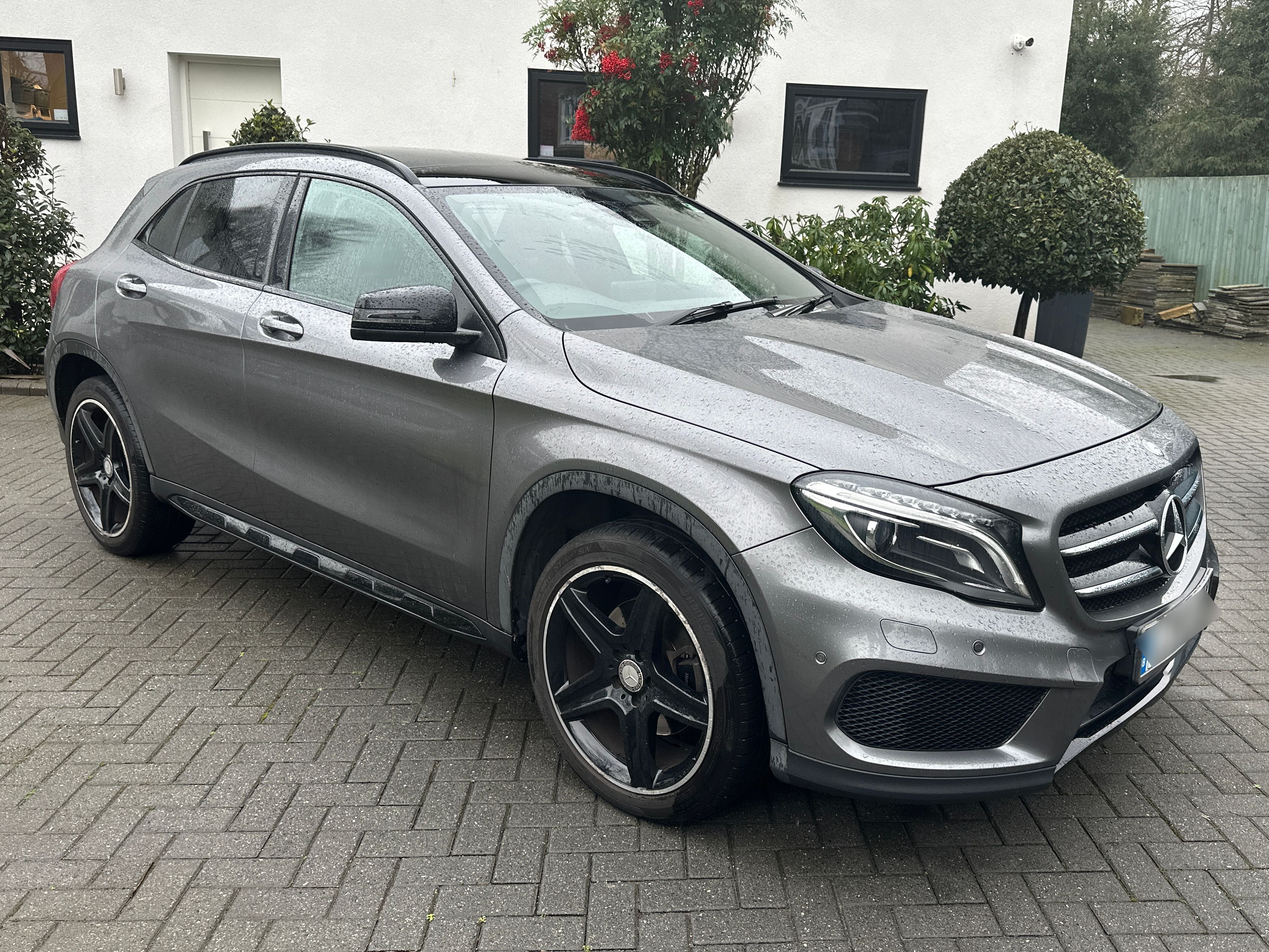 Mercedes GLA 250 4MAT AMG Line Prem + A