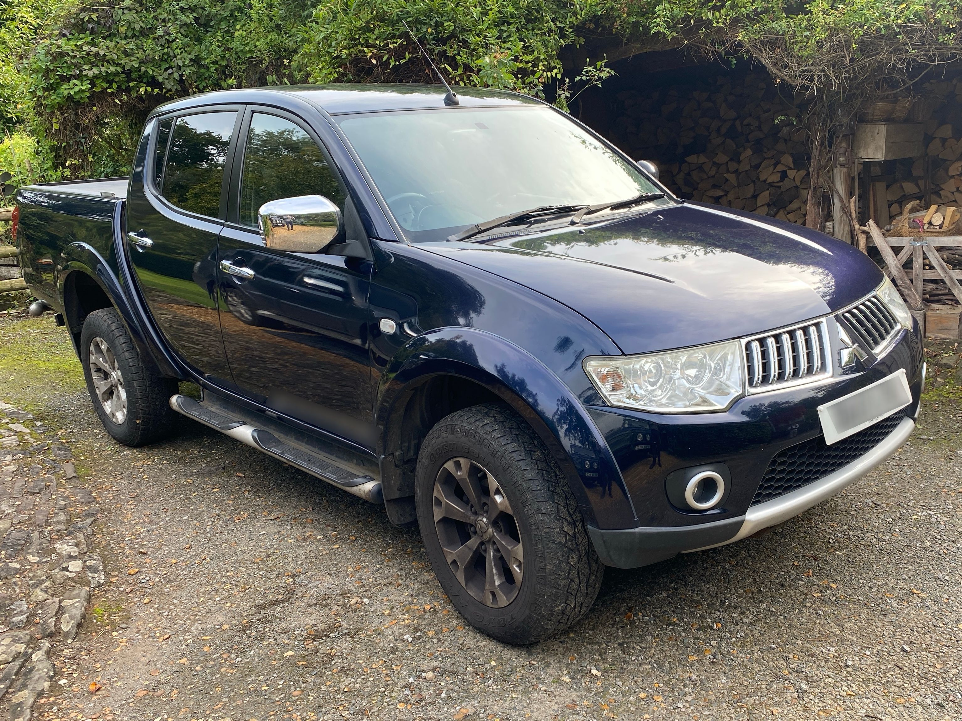 Mitsubishi L200