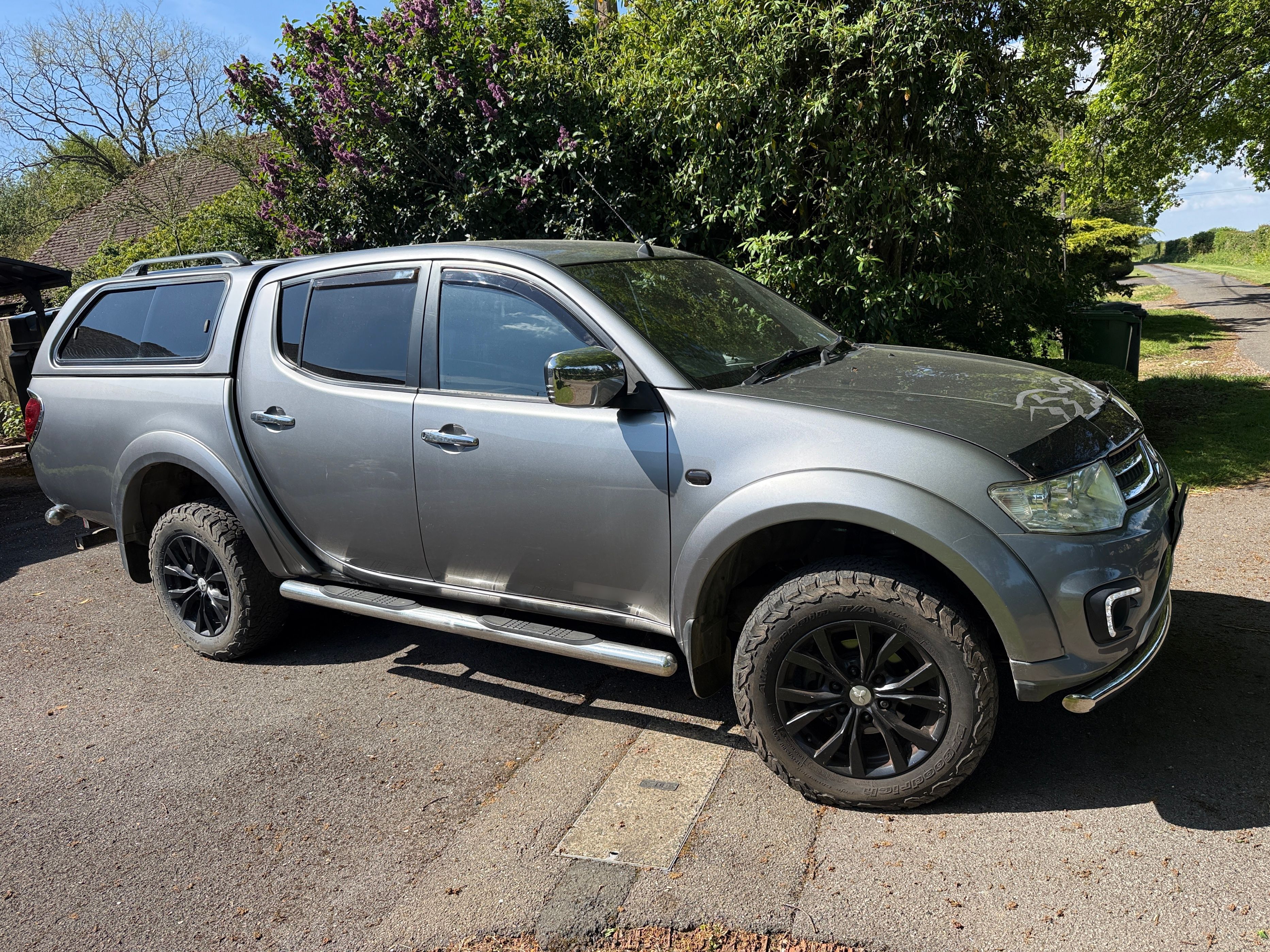 Mitsubishi L200