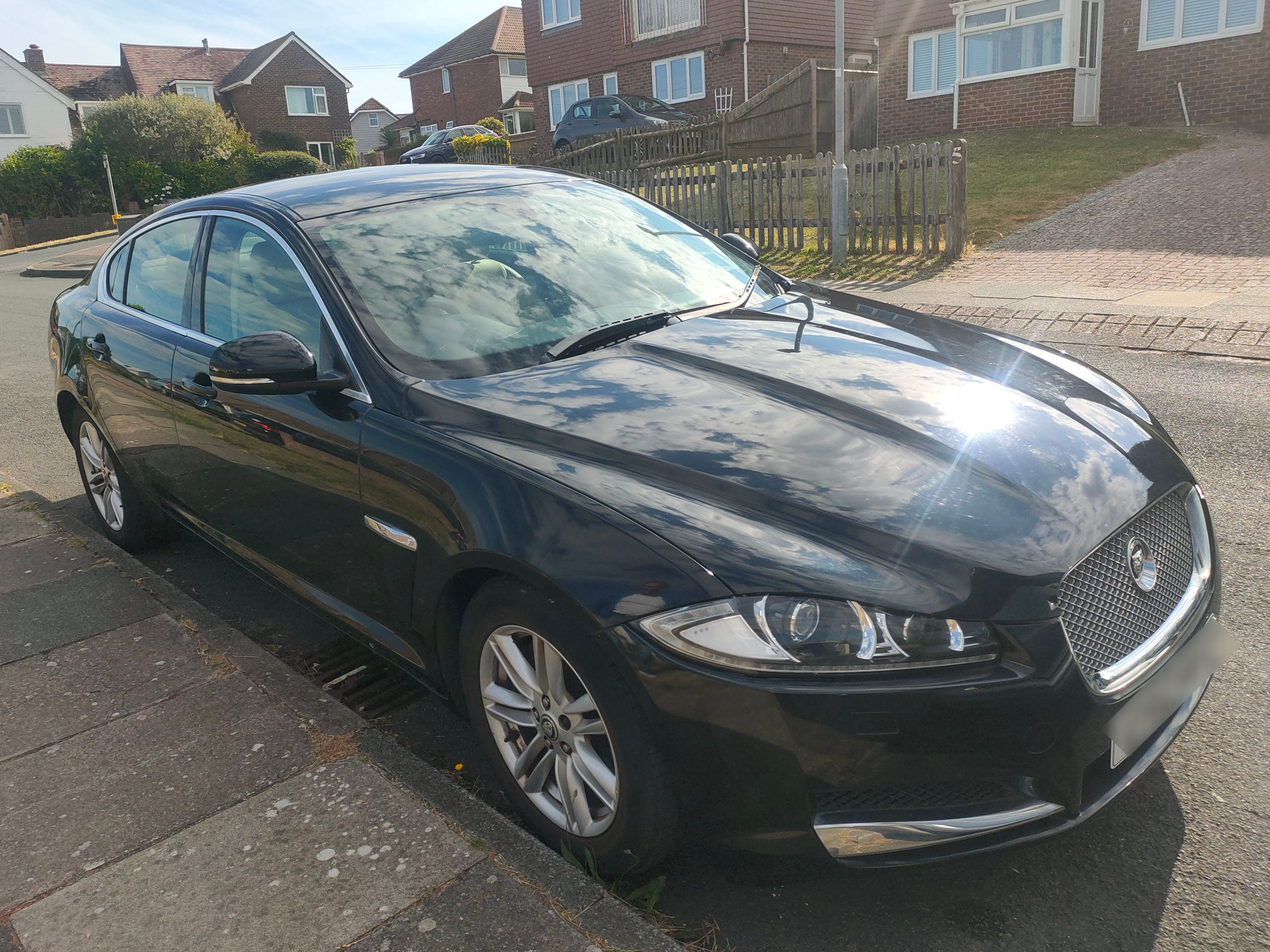 Jaguar XF SE Business D Auto