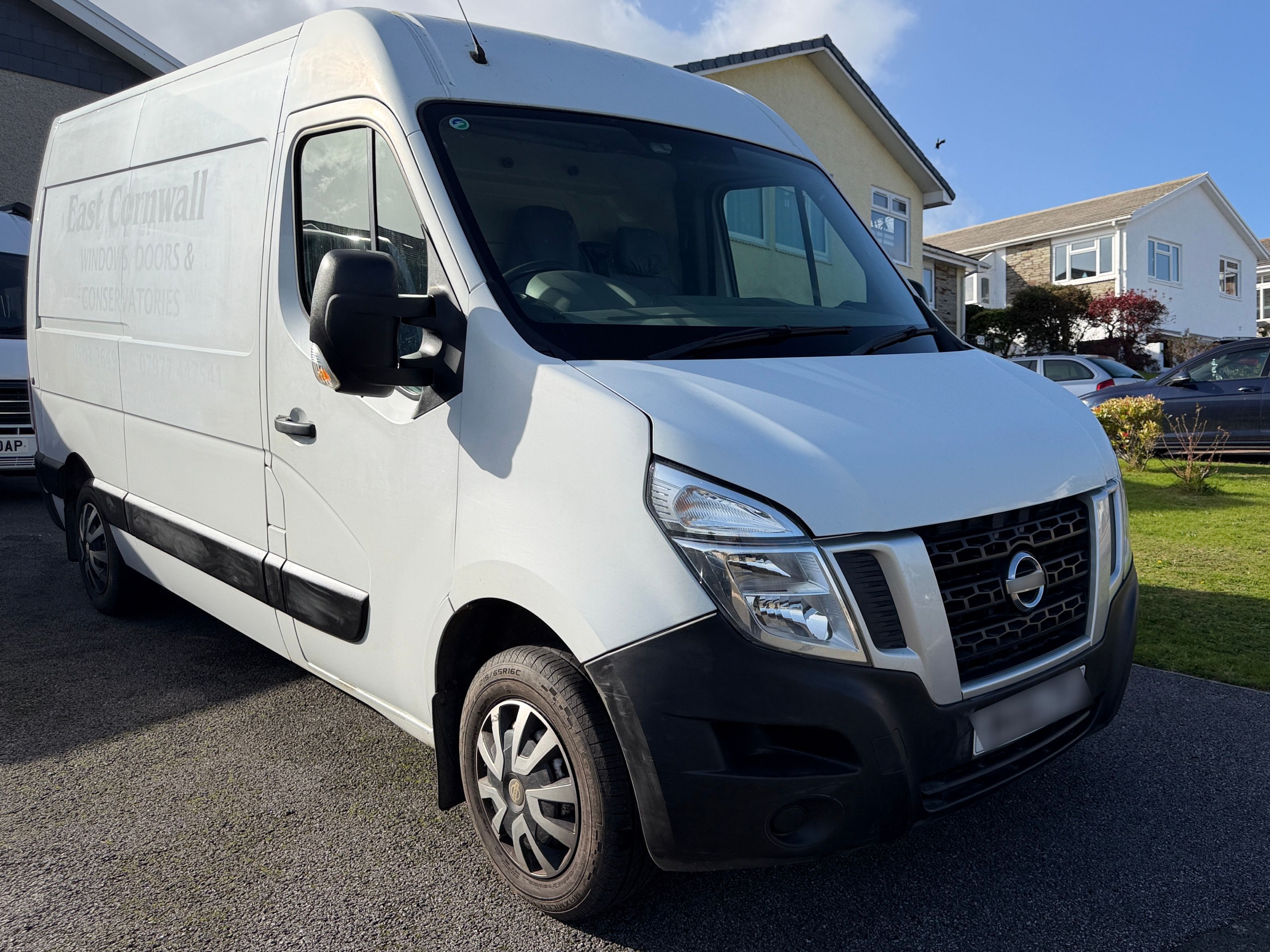 Nissan NV400