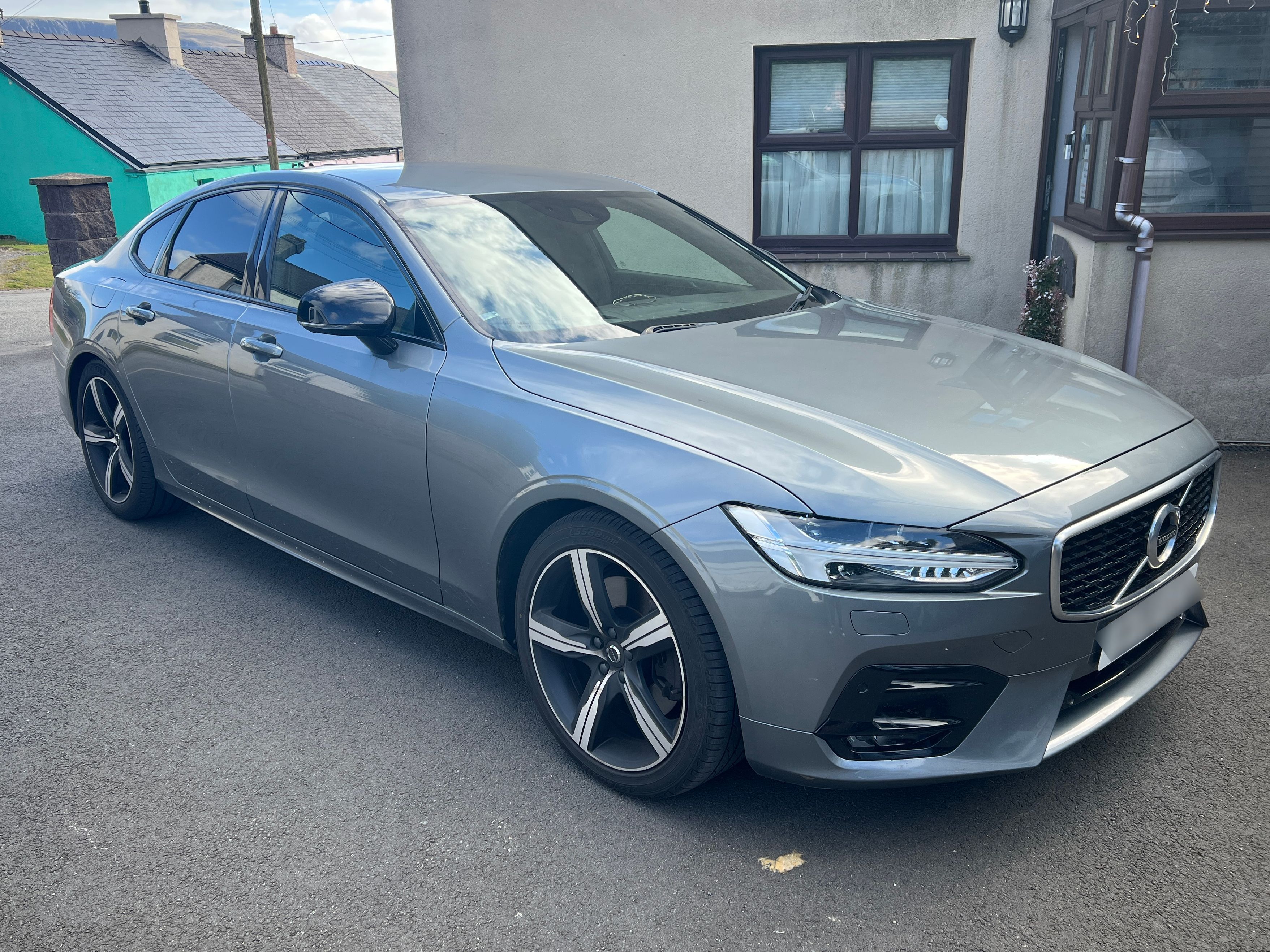 Volvo S90