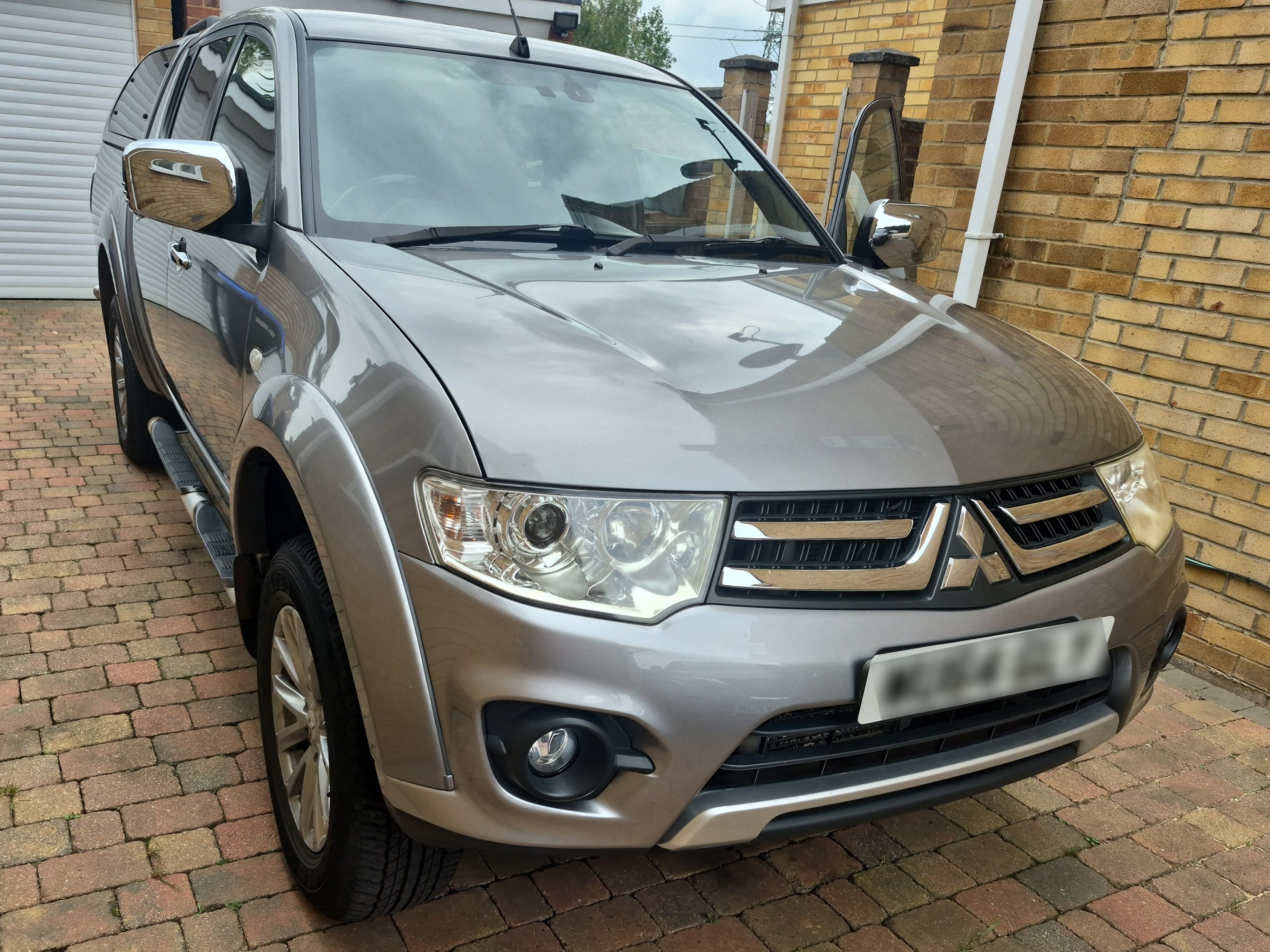 Mitsubishi L200
