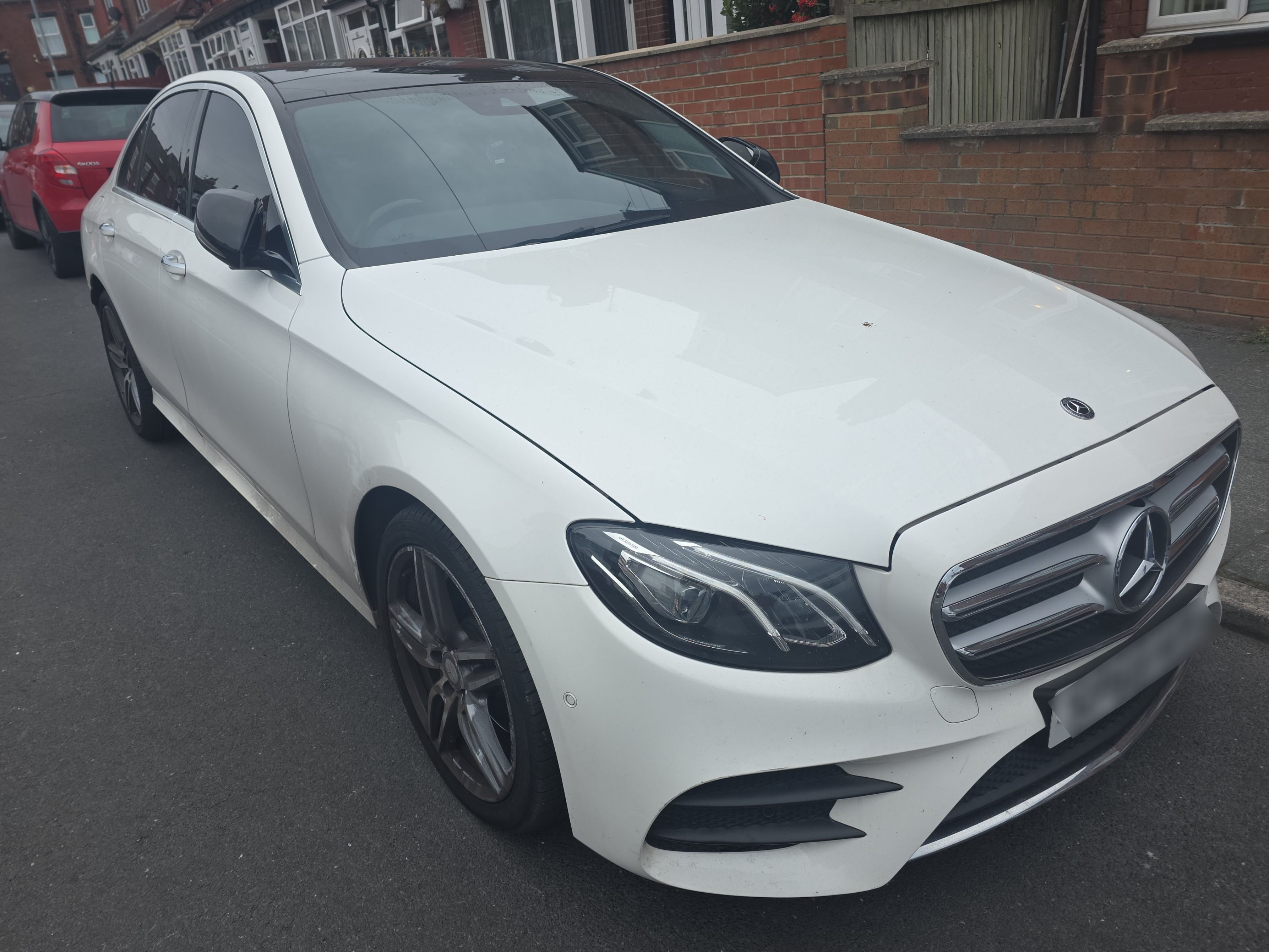 Mercedes E 220 D AMG Line Prem 4MATIC A