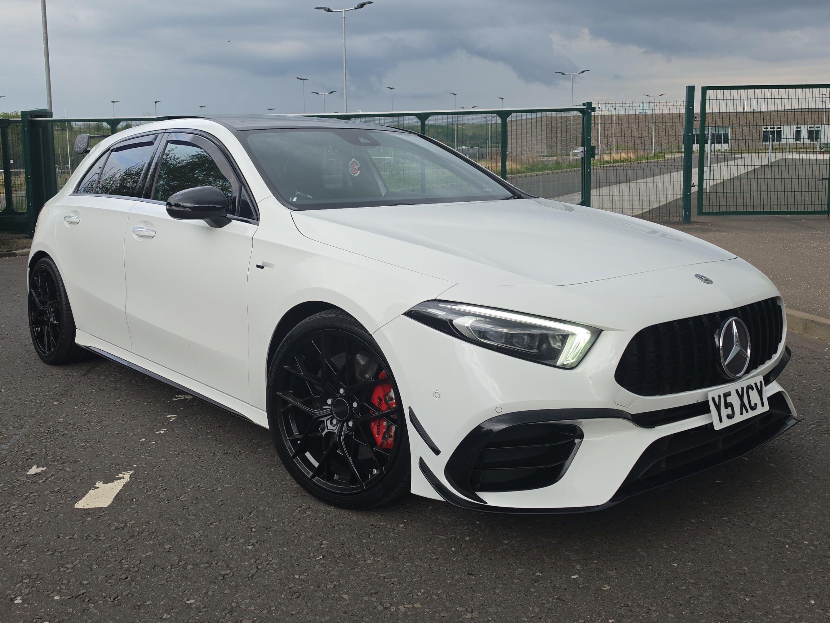 Mercedes AMG A 35 4MATIC Premium + Auto