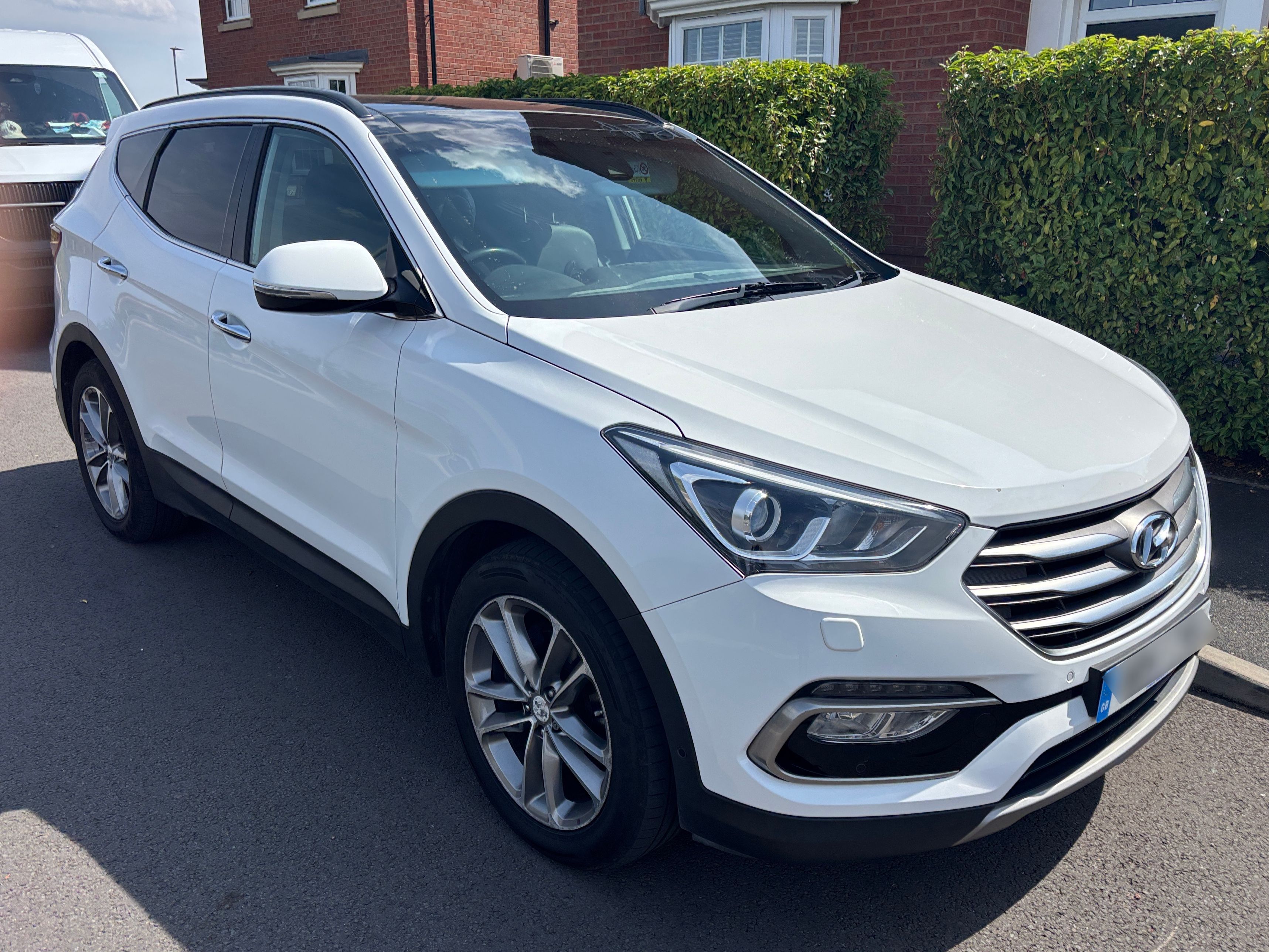 Hyundai Santa