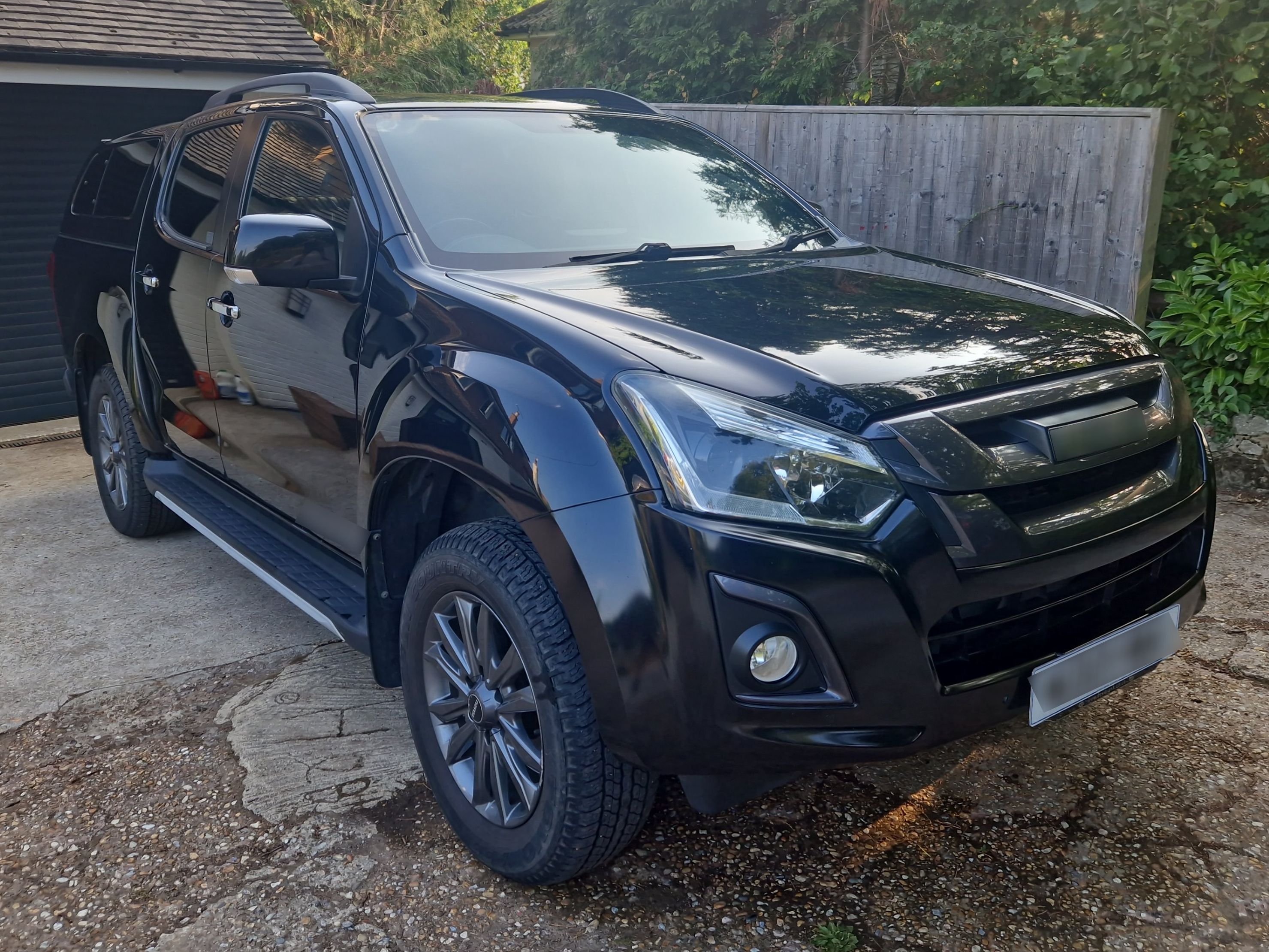 Isuzu D-MAX