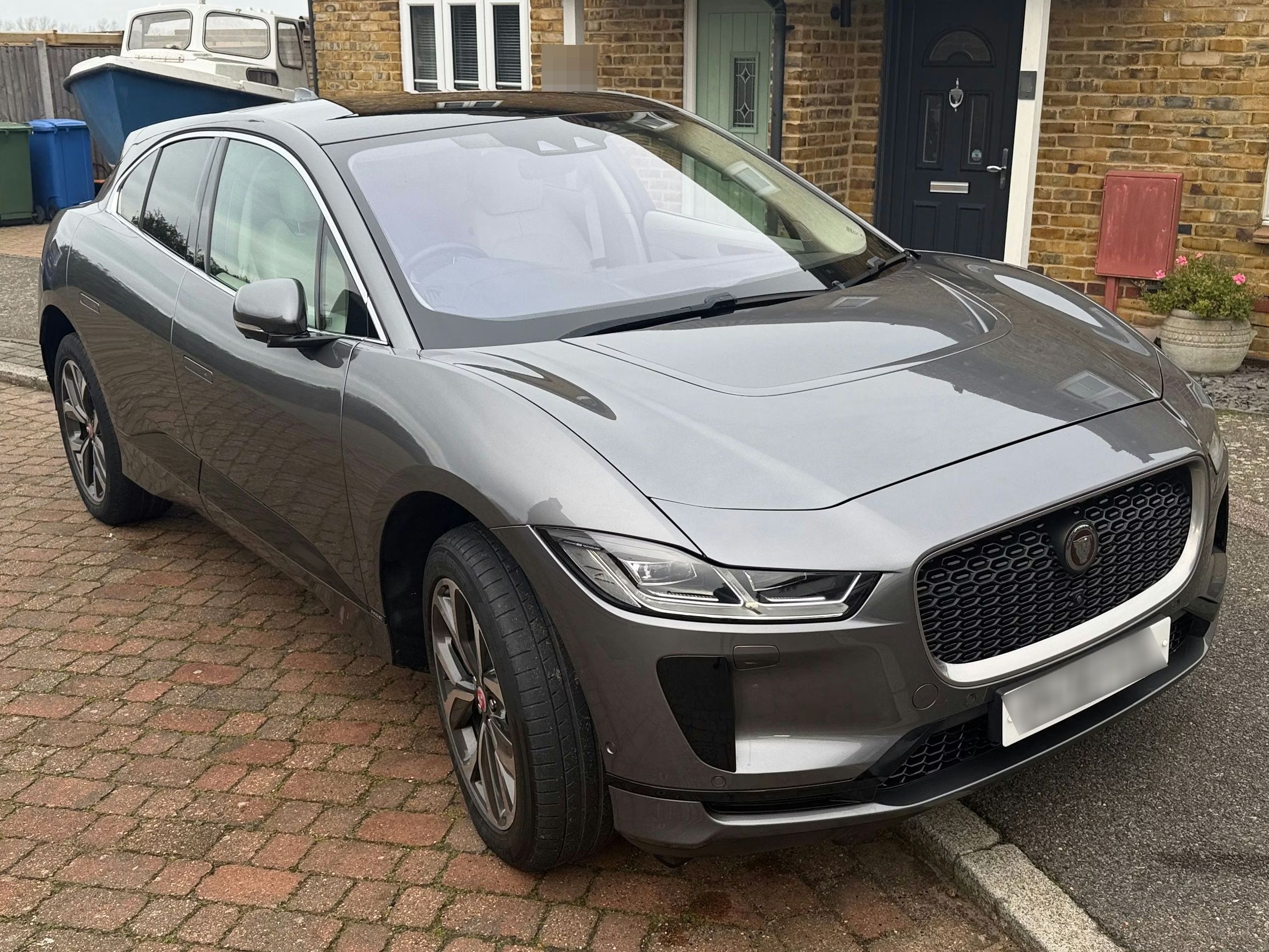 Jaguar I-PACE