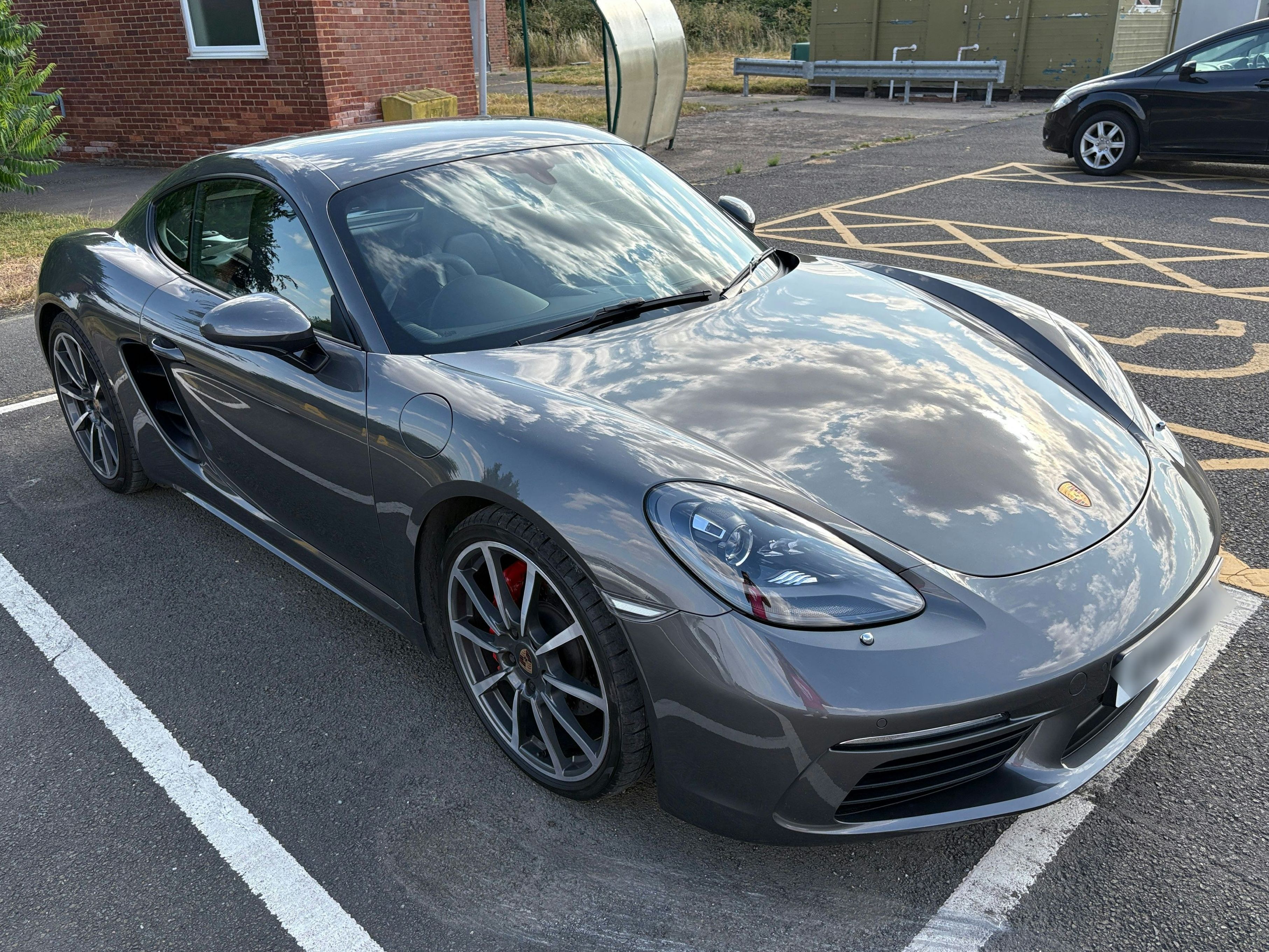 Porsche 718