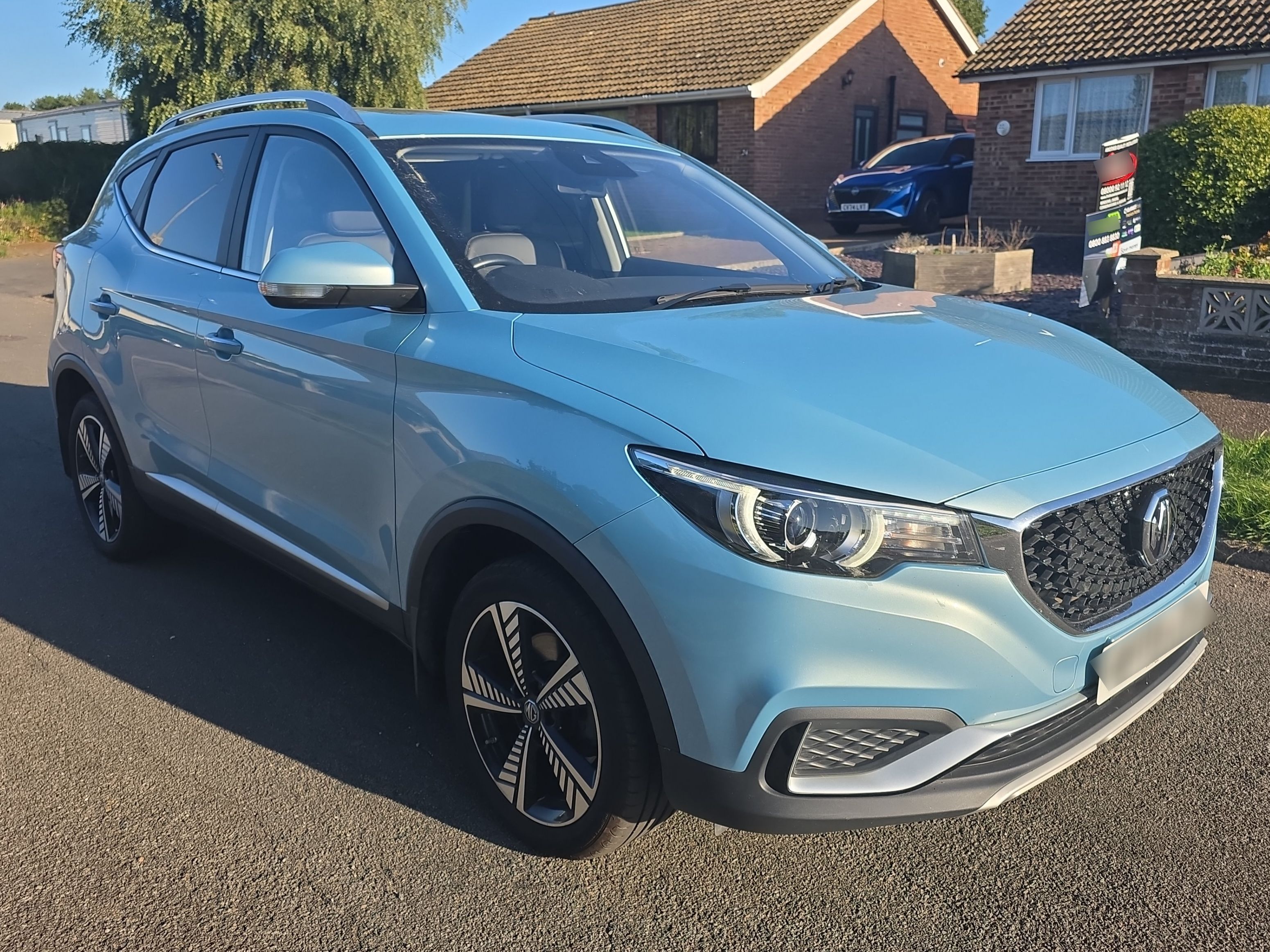 MG ZS