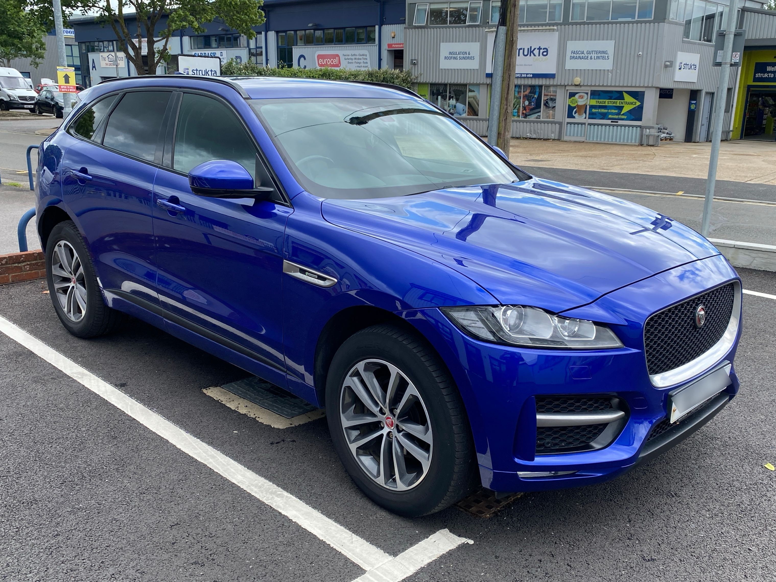 Jaguar F-PACE