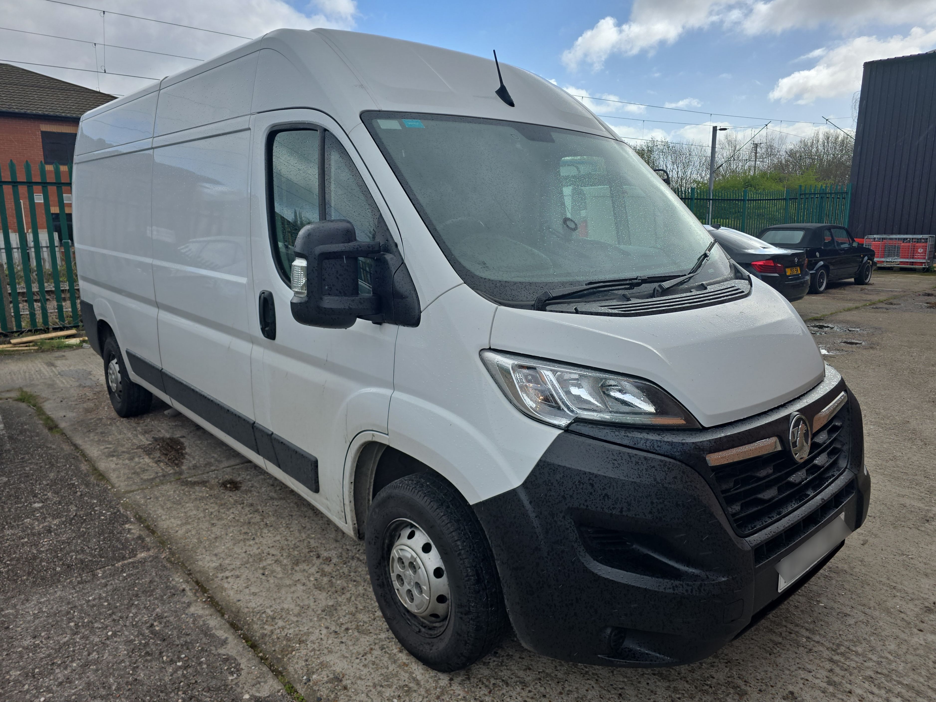 Vauxhall Movano