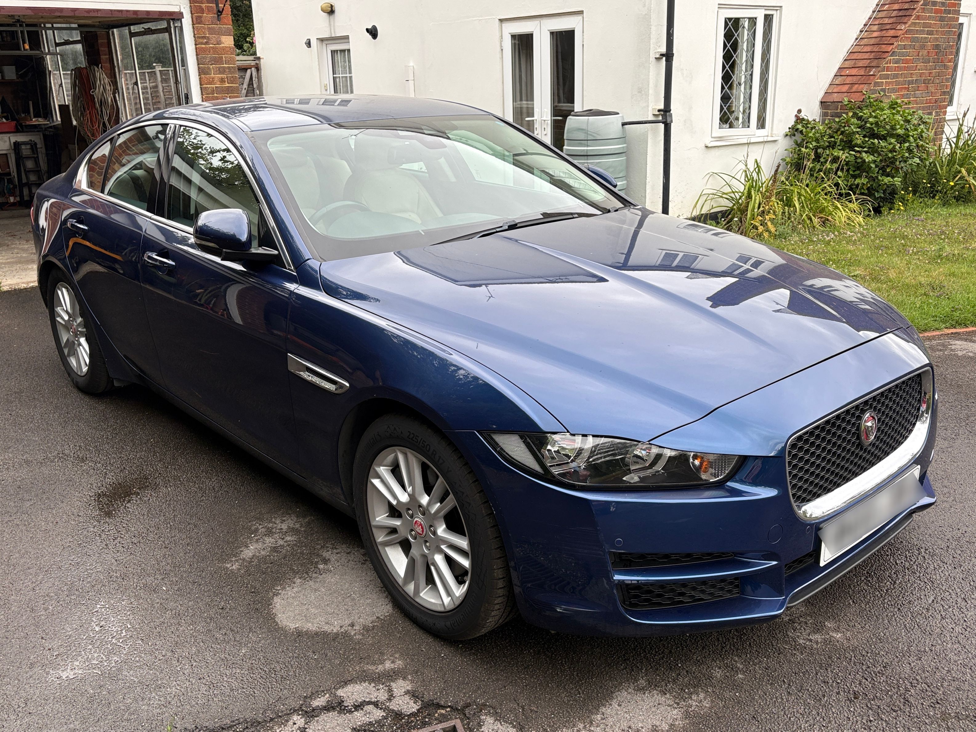 Jaguar XE Prestige I Auto