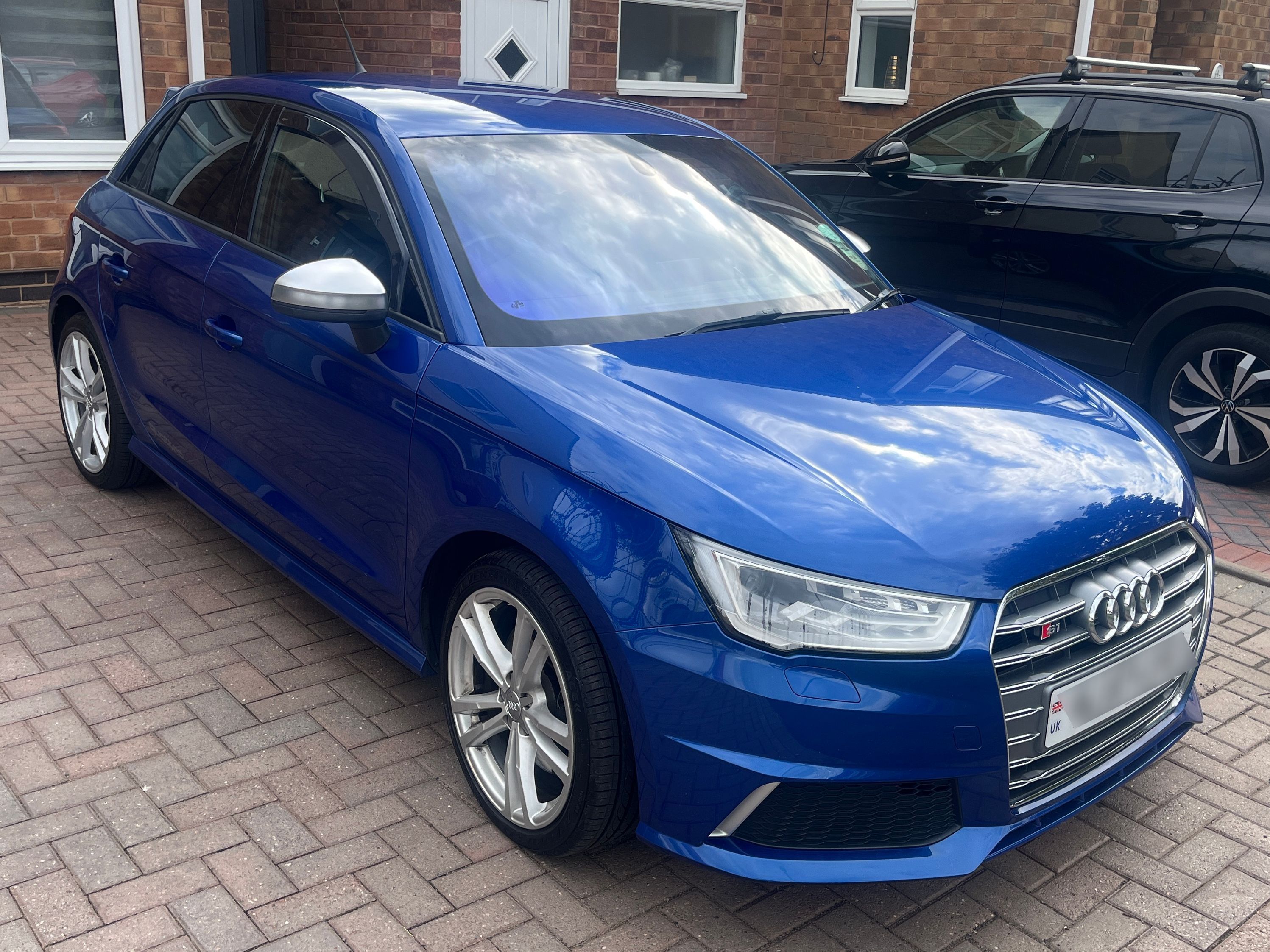 Audi S1