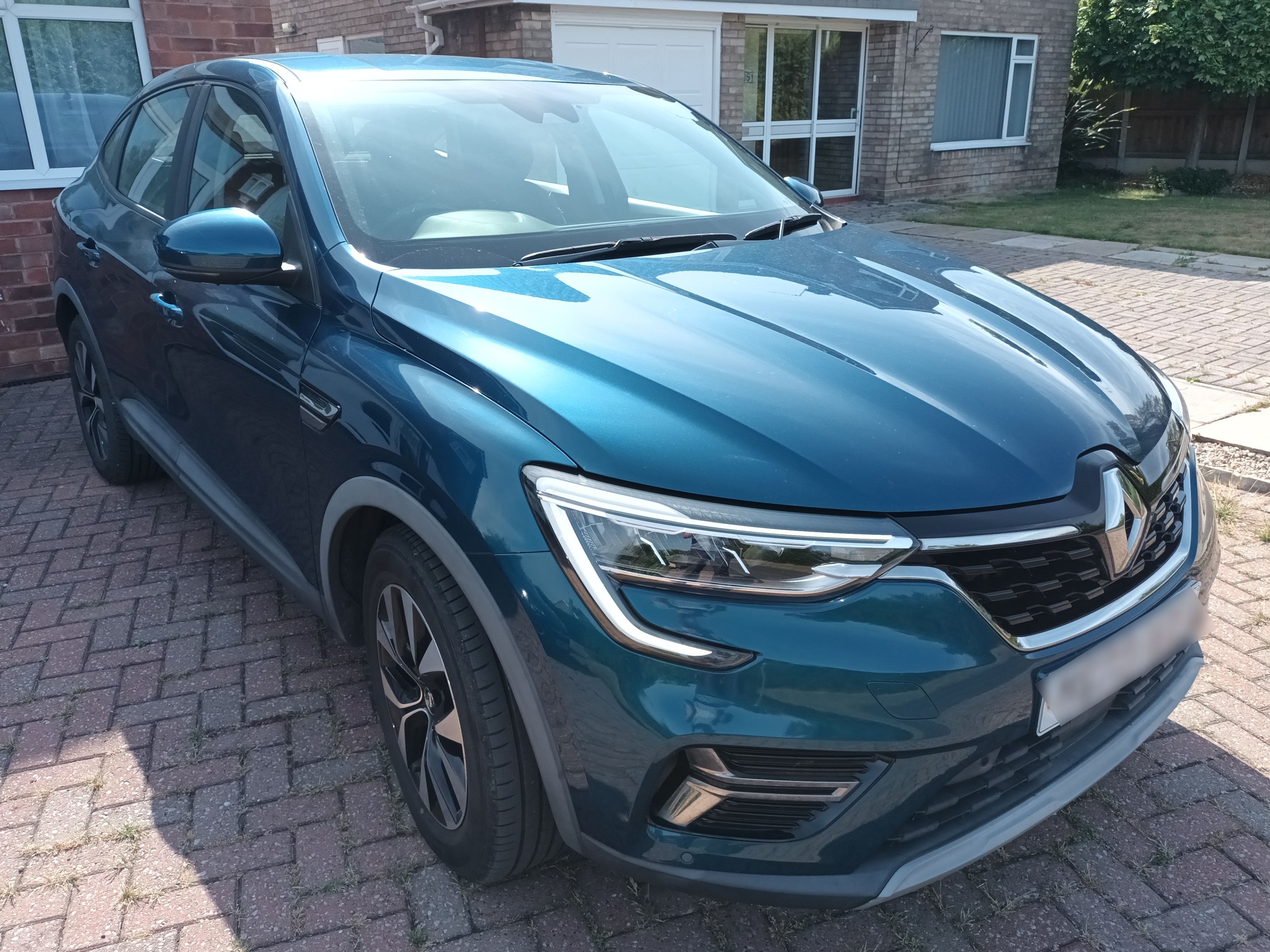Renault Arkana Iconic E-TECH HEV Auto