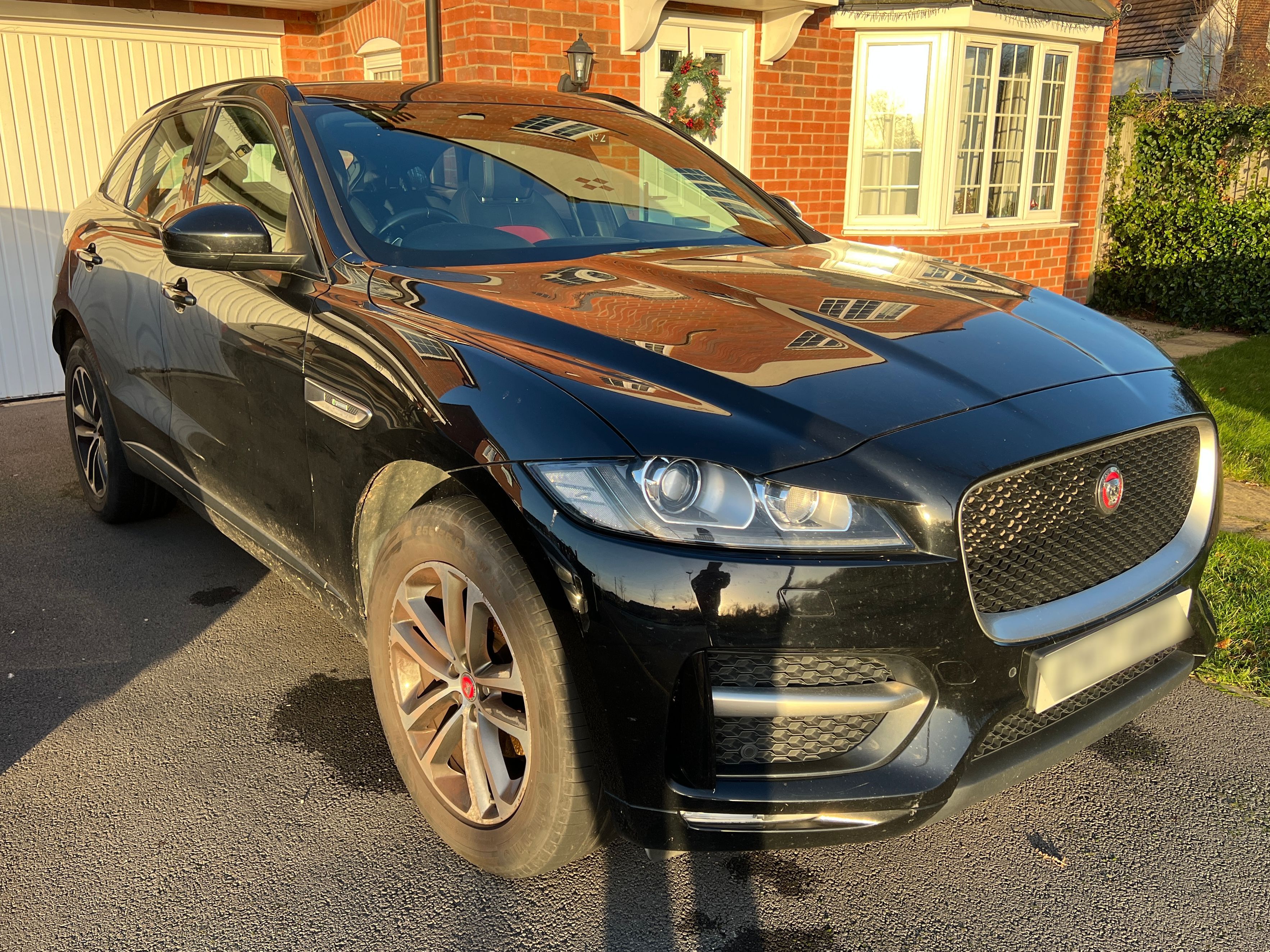 Jaguar F-PACE