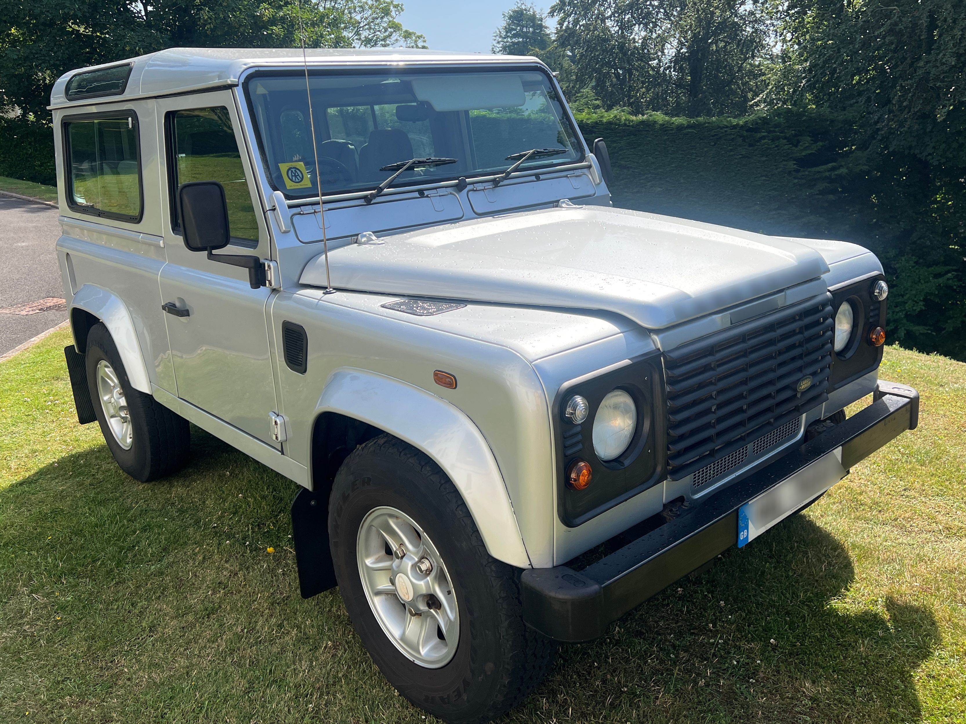 Land Rover Defender