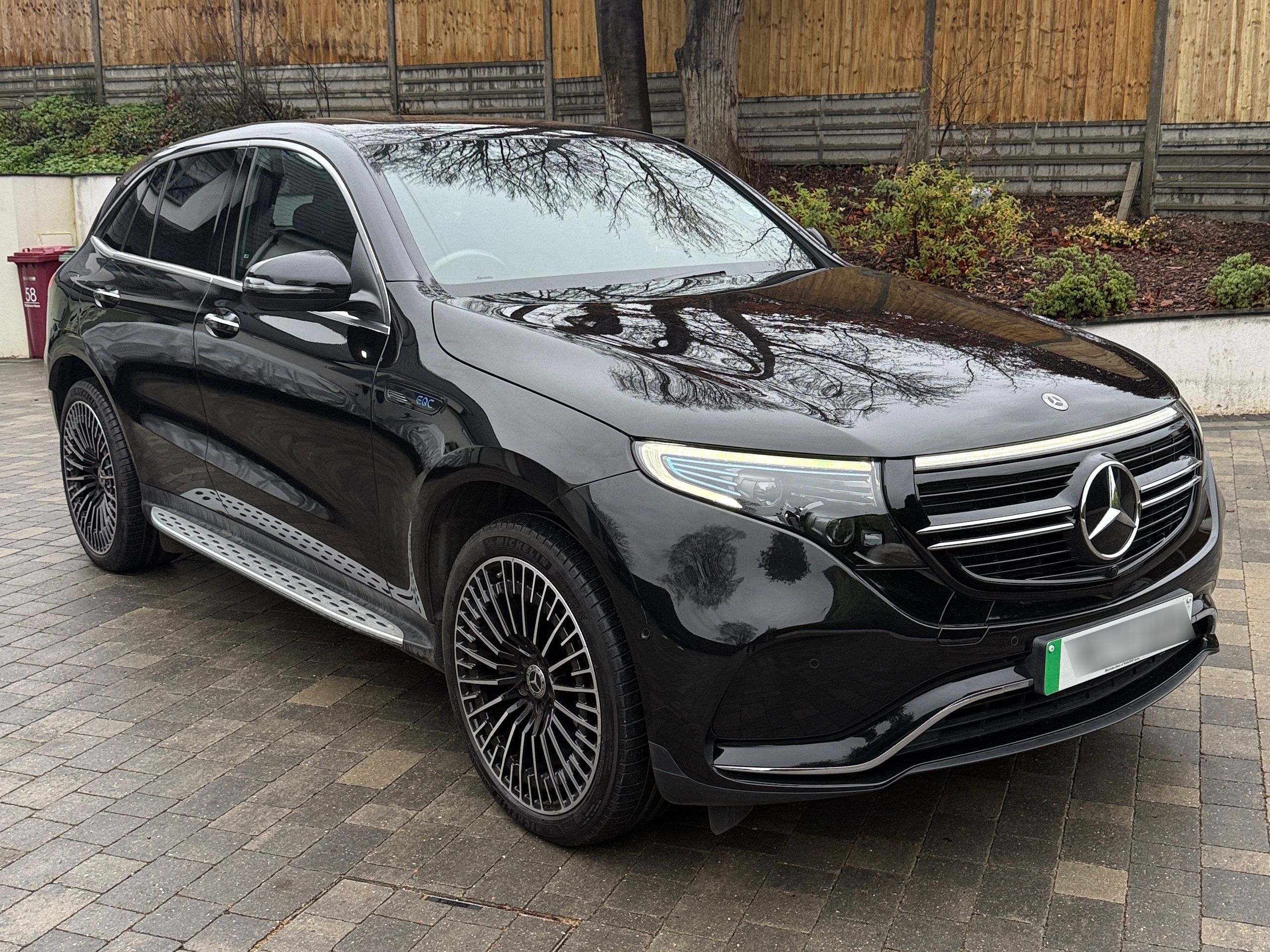 Mercedes EQC 400 AMG Line Premium 4M