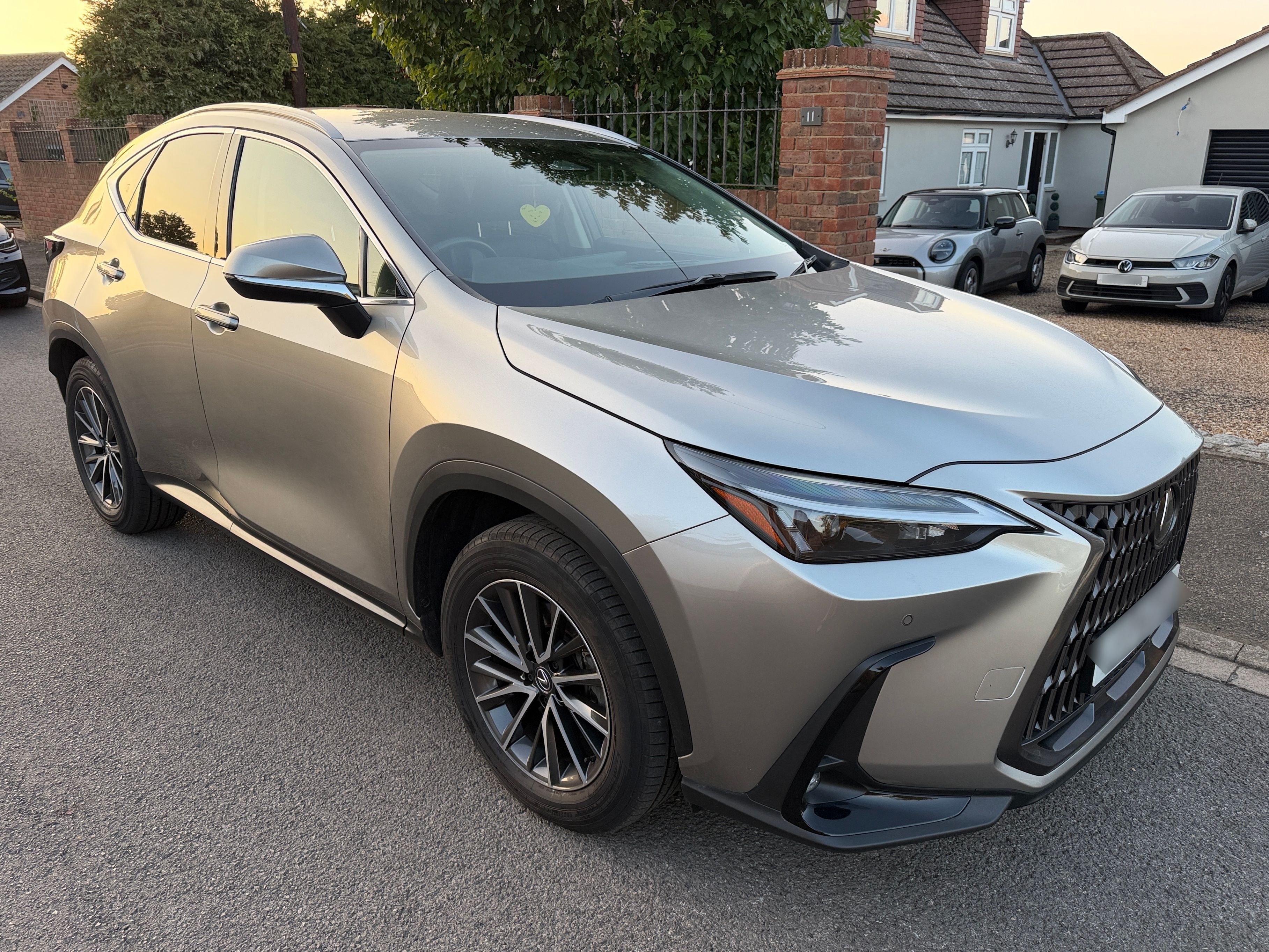 Lexus NX 350H 4X2 CVT