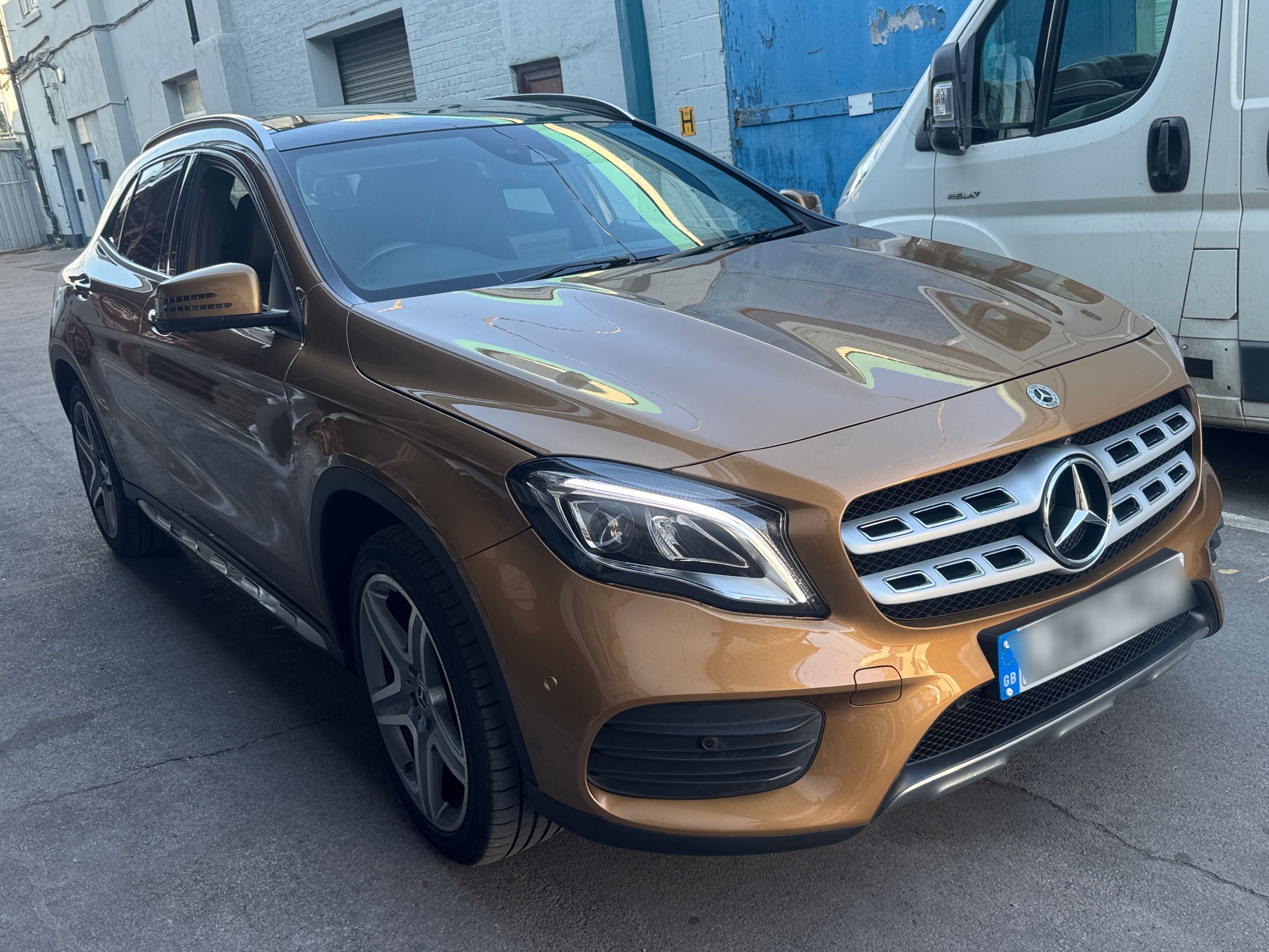Mercedes GLA 200 AMG Line Premium + A