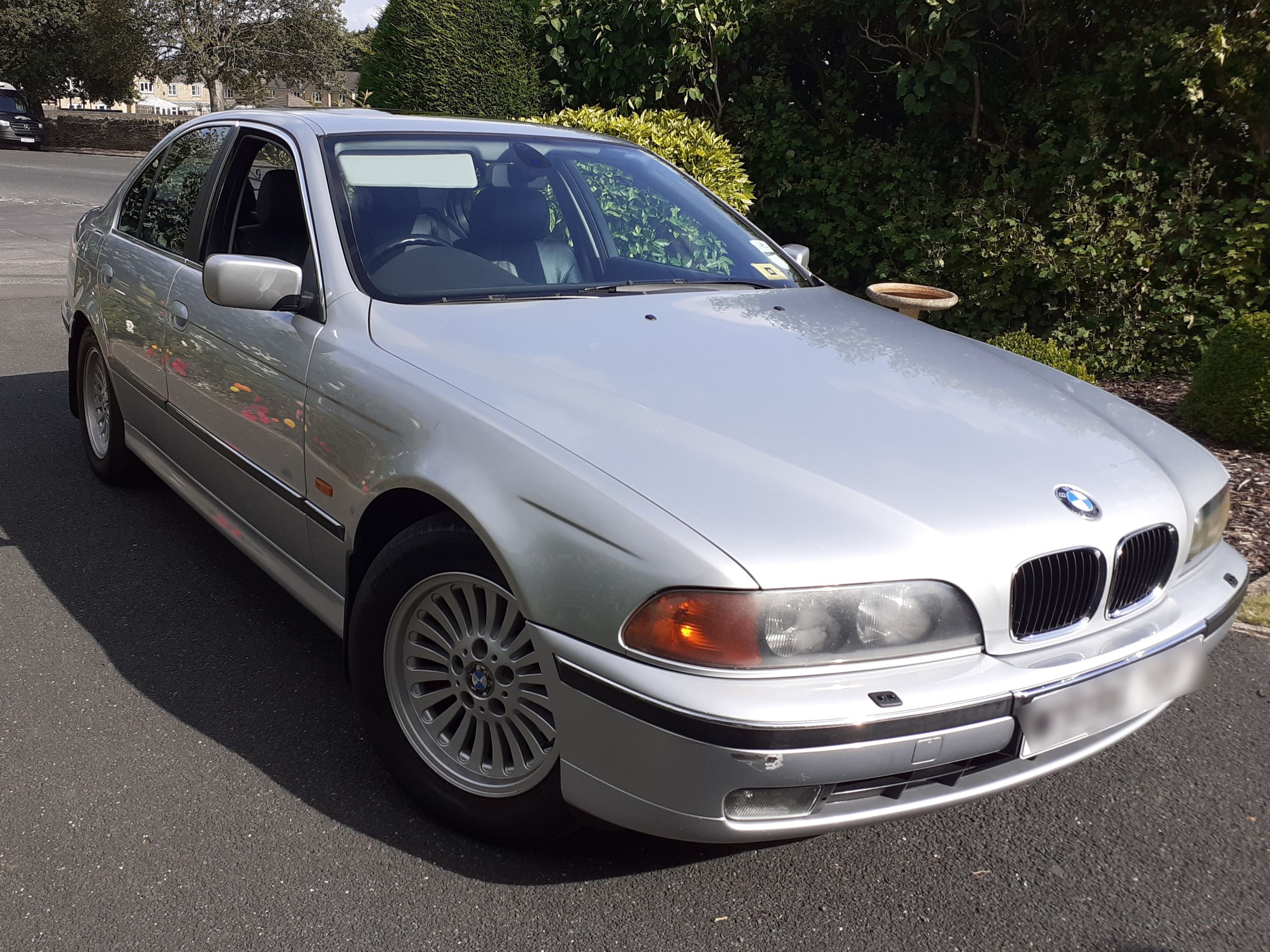 BMW 528I SE Auto