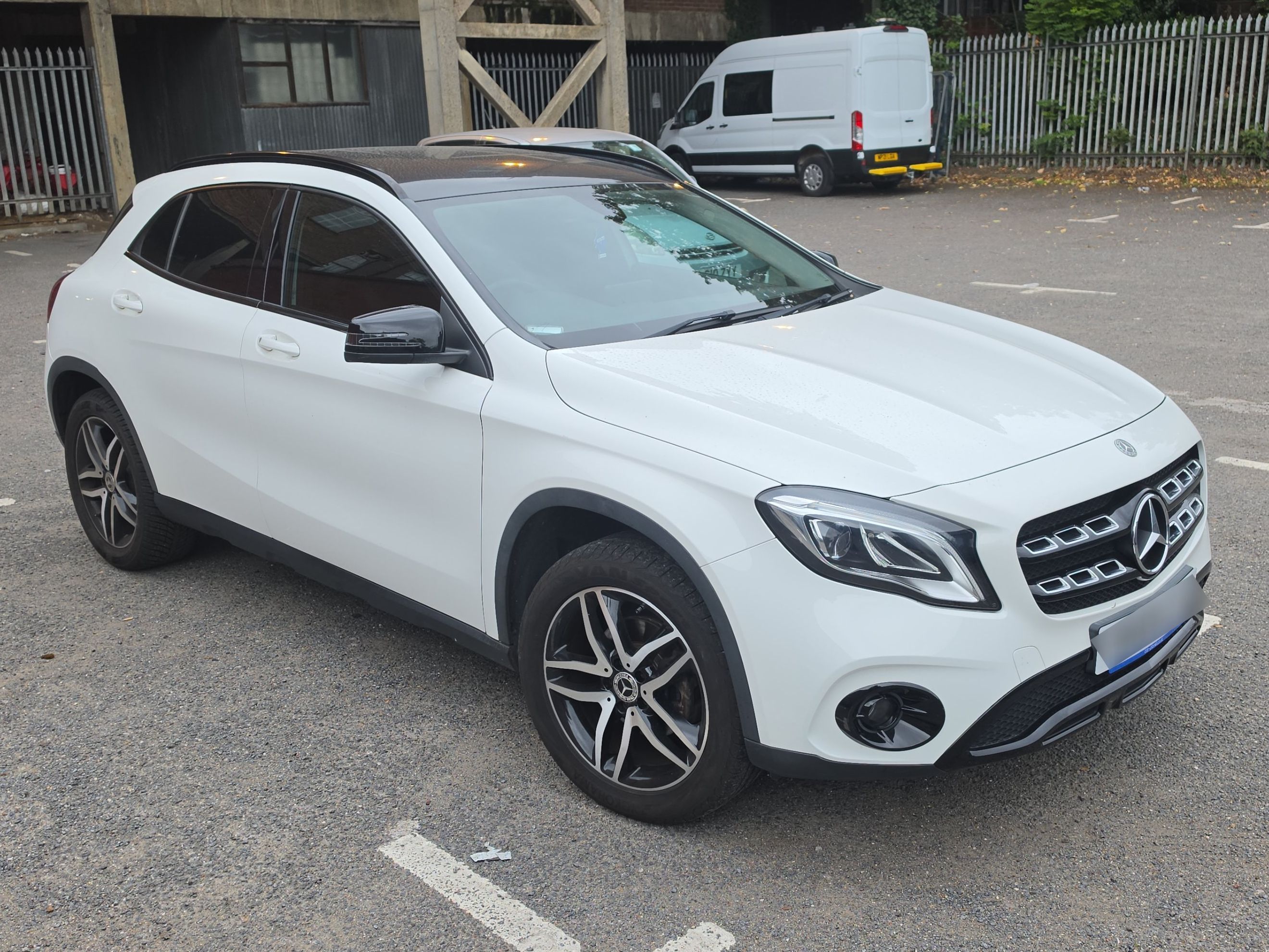Mercedes GLA 180 Urban Edition Auto