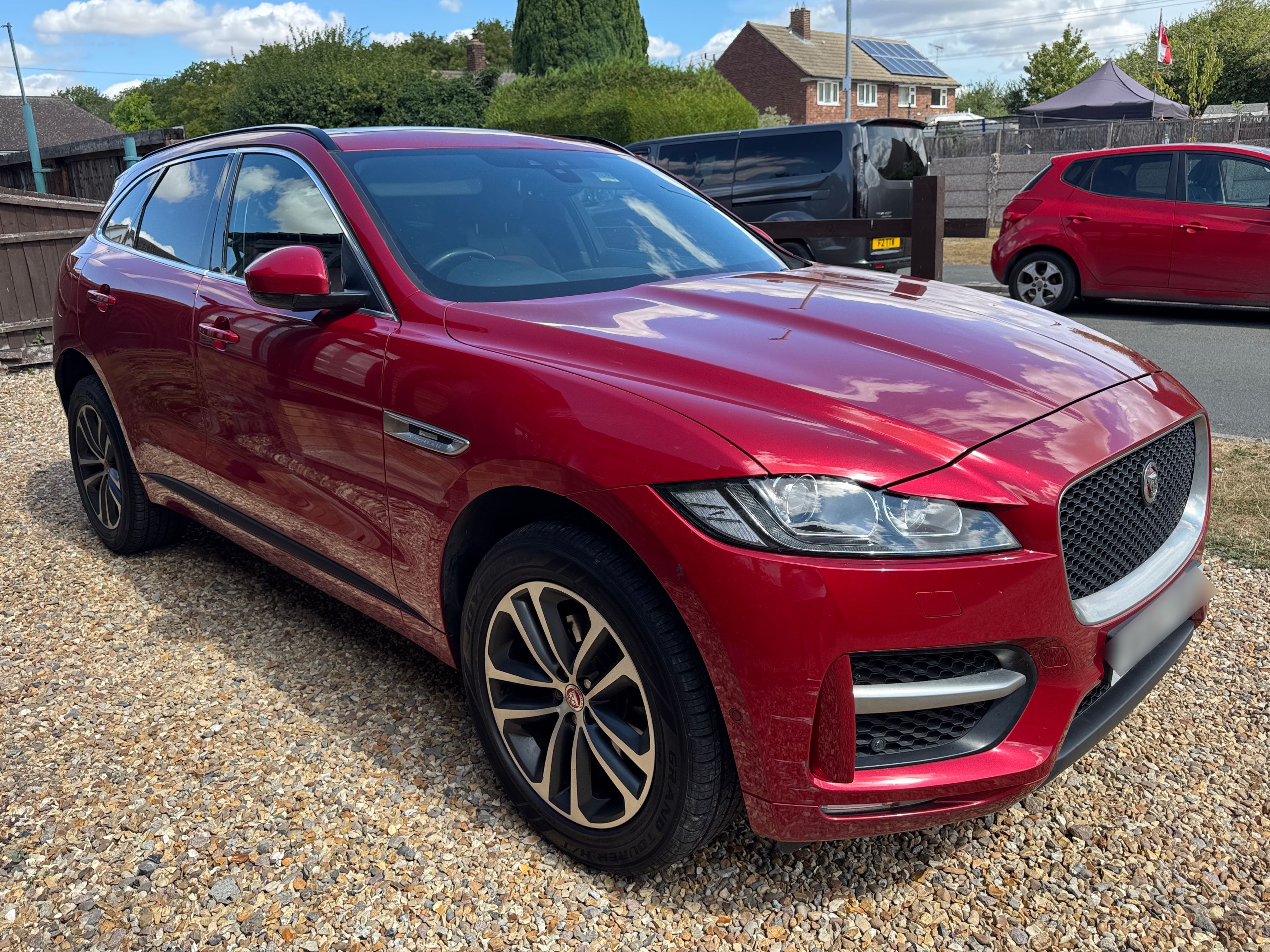 Jaguar F-PACE