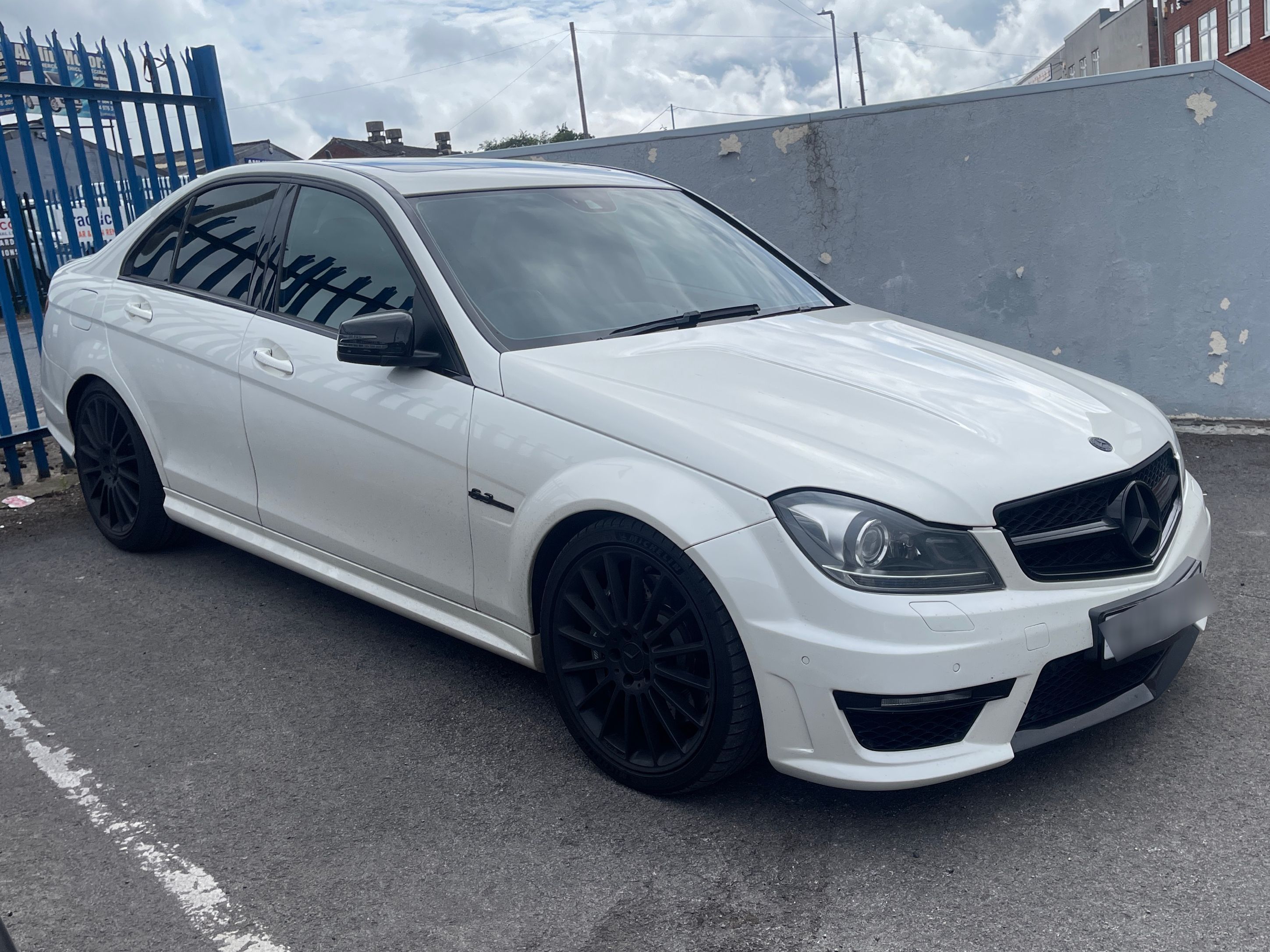 Mercedes C63 AMG Auto