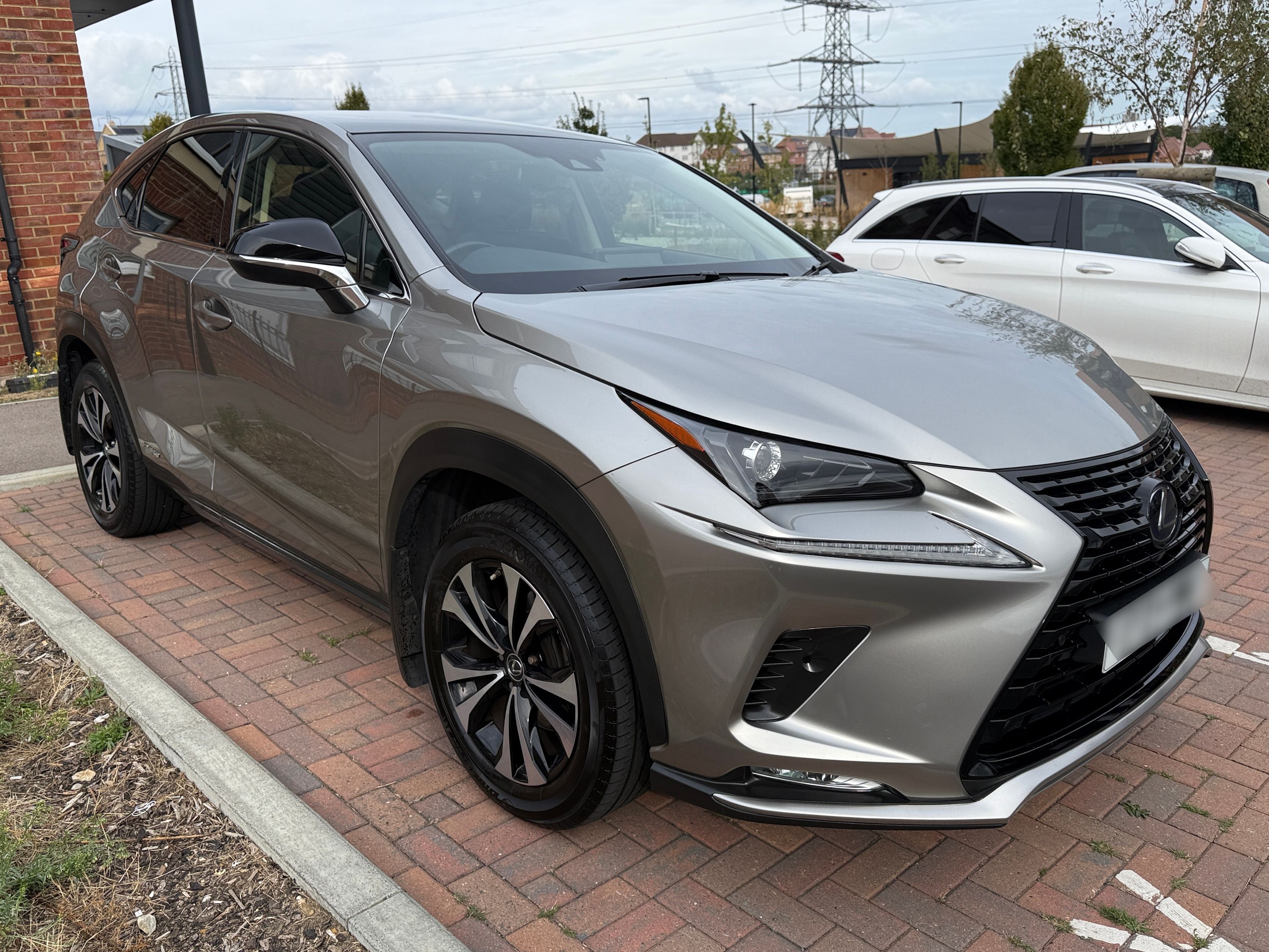Lexus NX 300H CVT