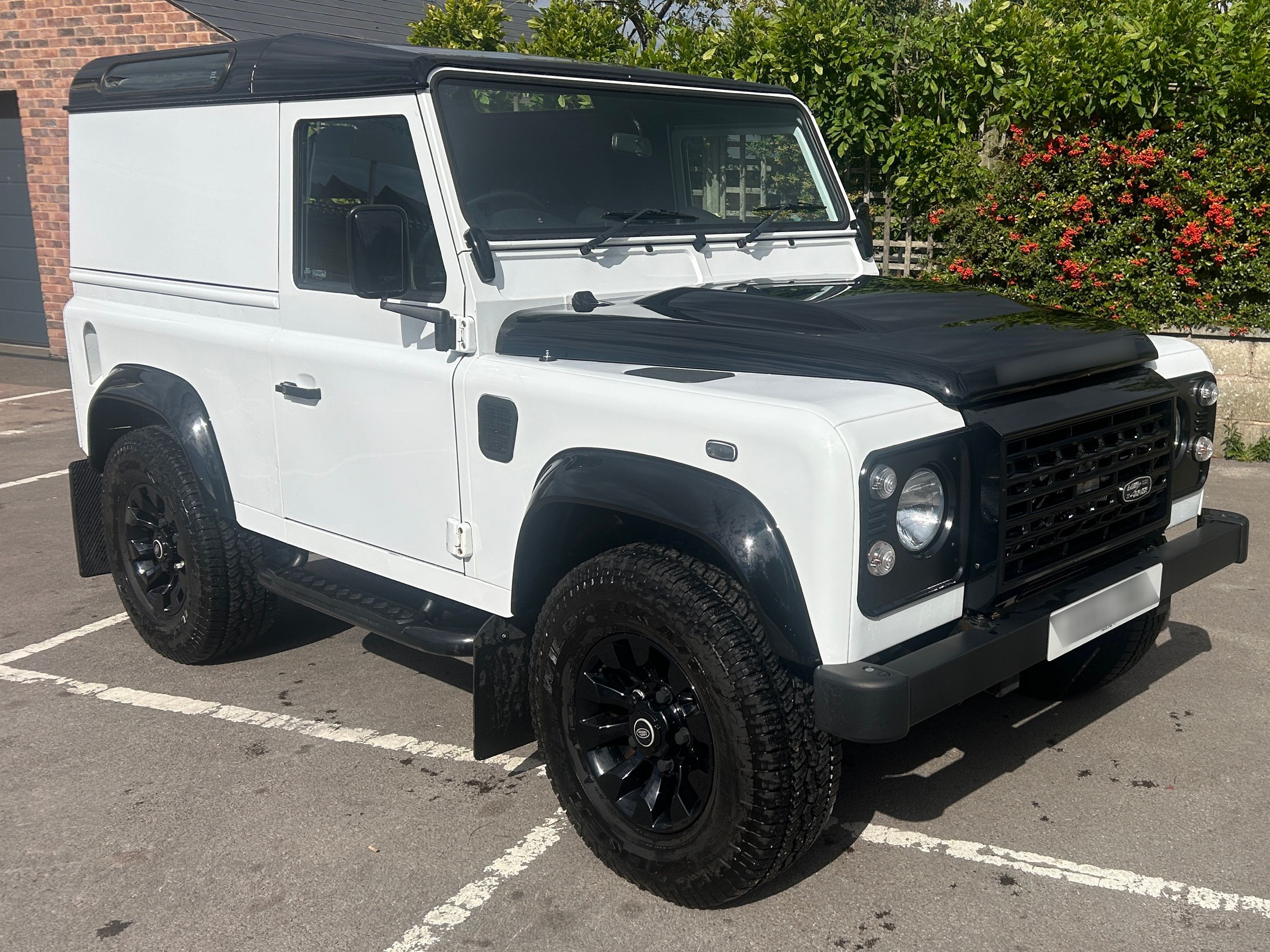 Land Rover Defender