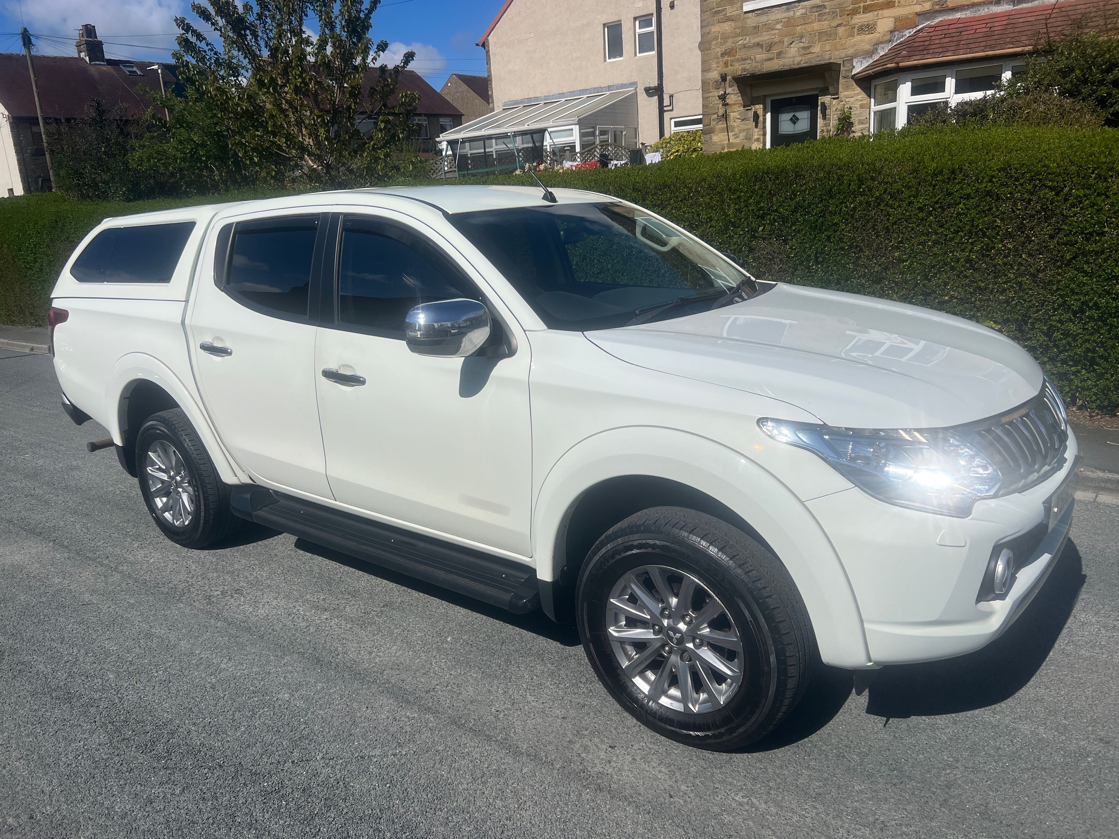 Mitsubishi L200