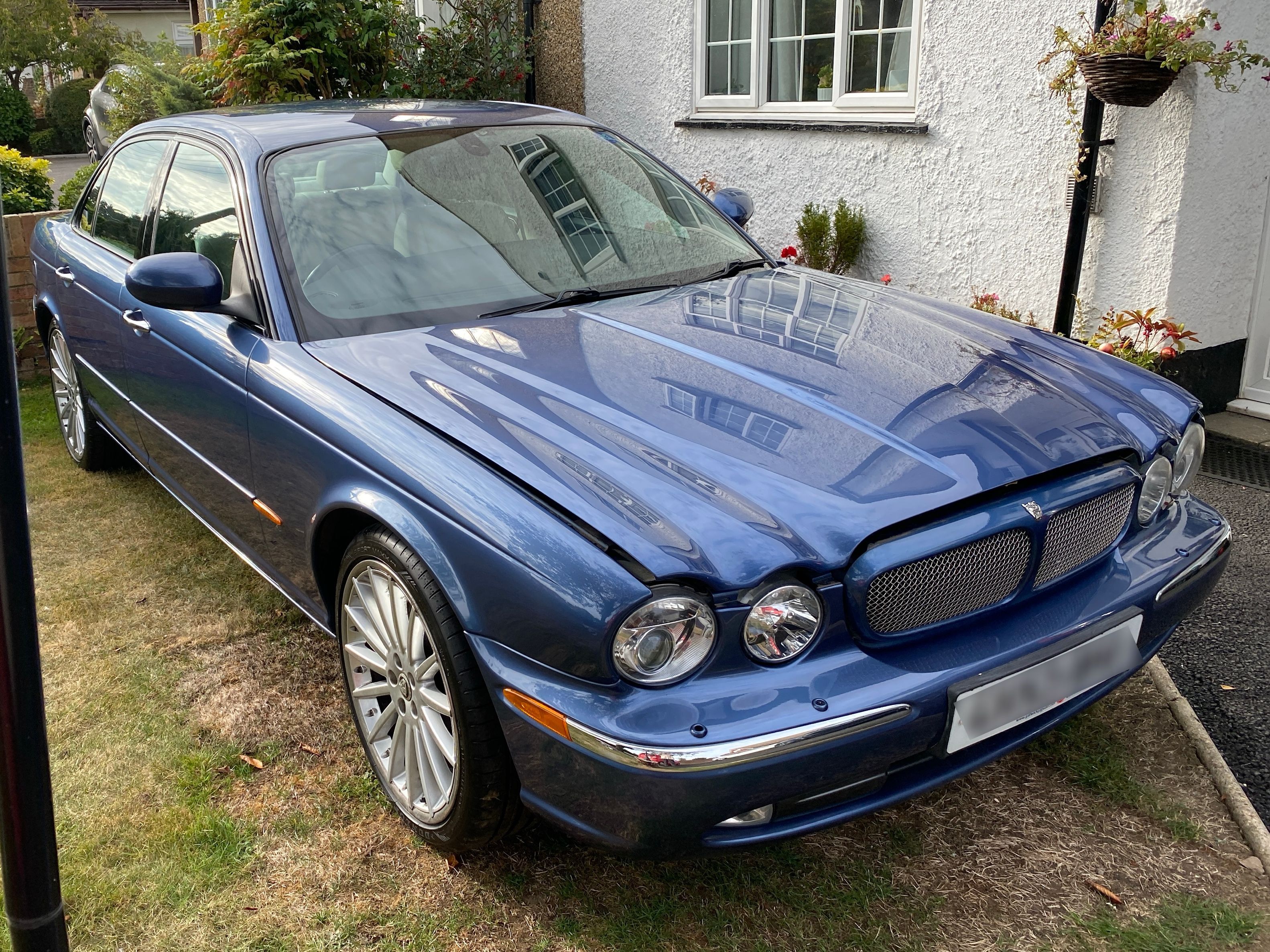 Jaguar XJR V8 S/C Auto