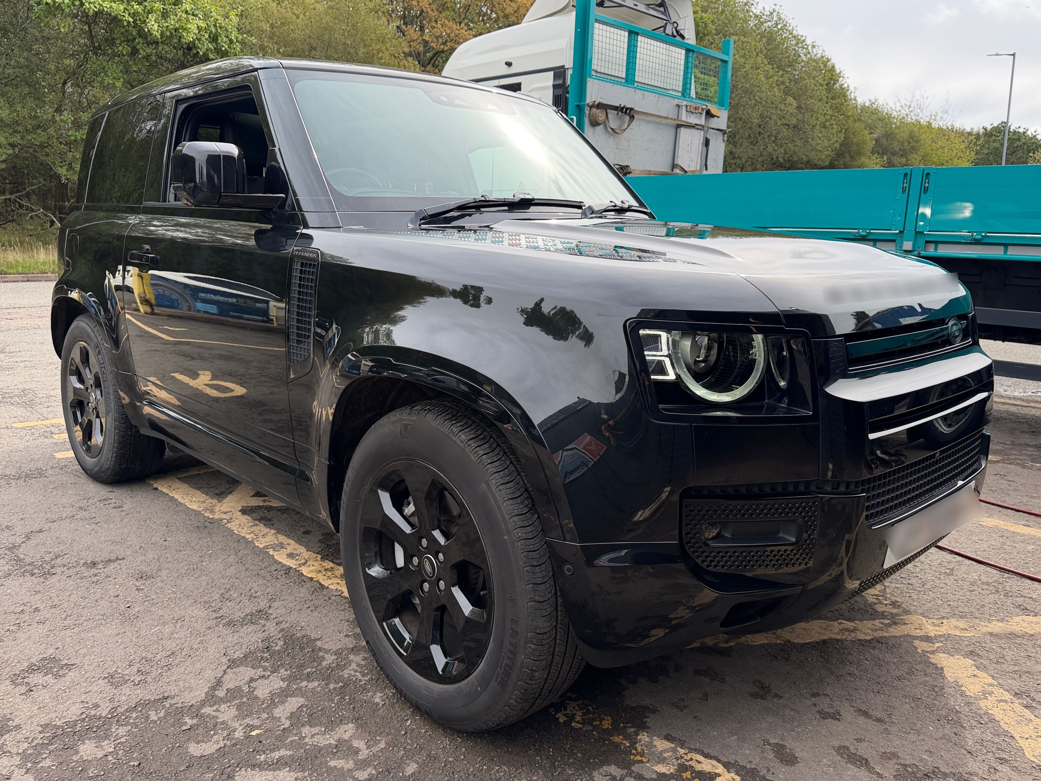 Land Rover Defender