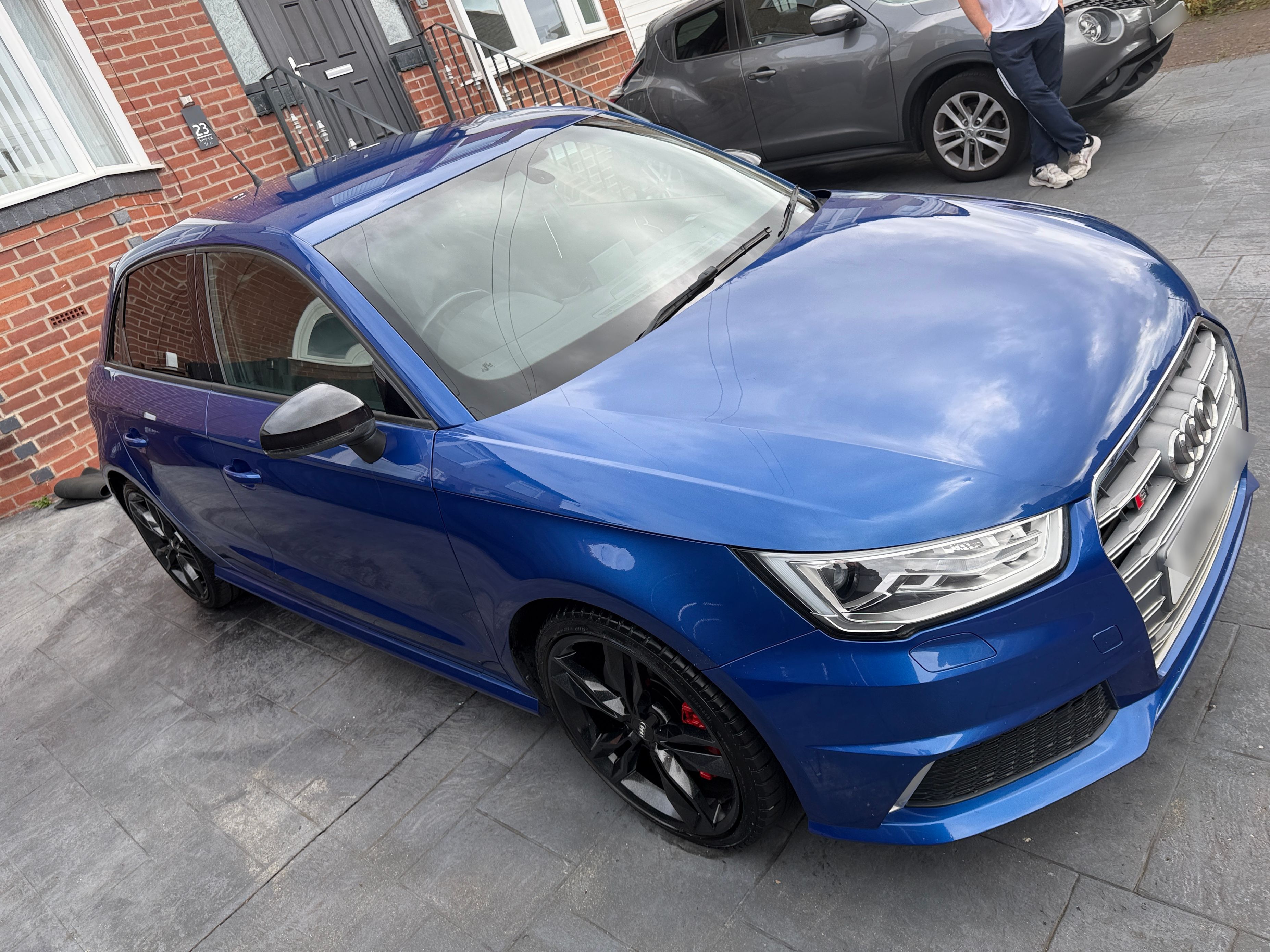 Audi S1