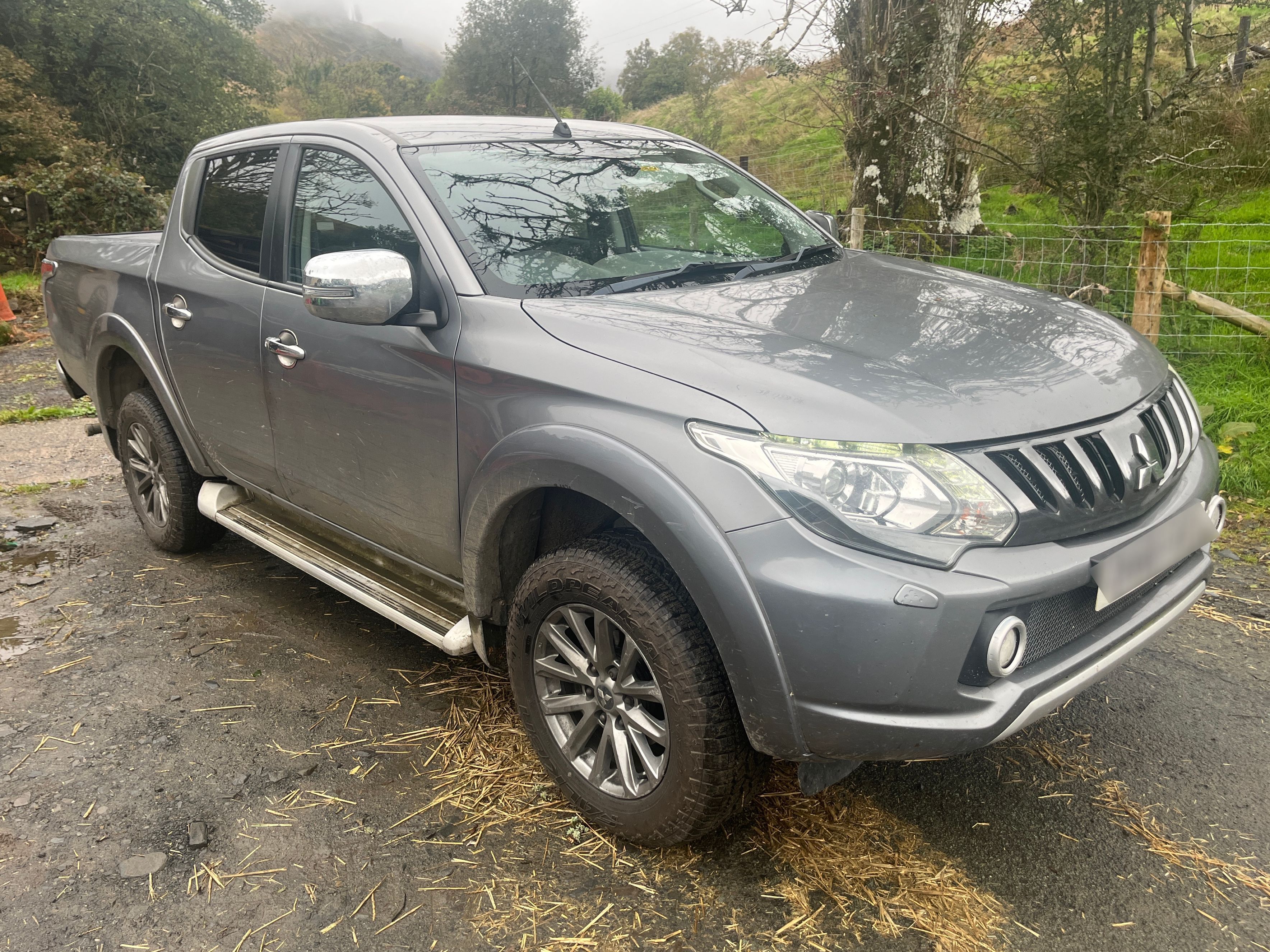 Mitsubishi L200