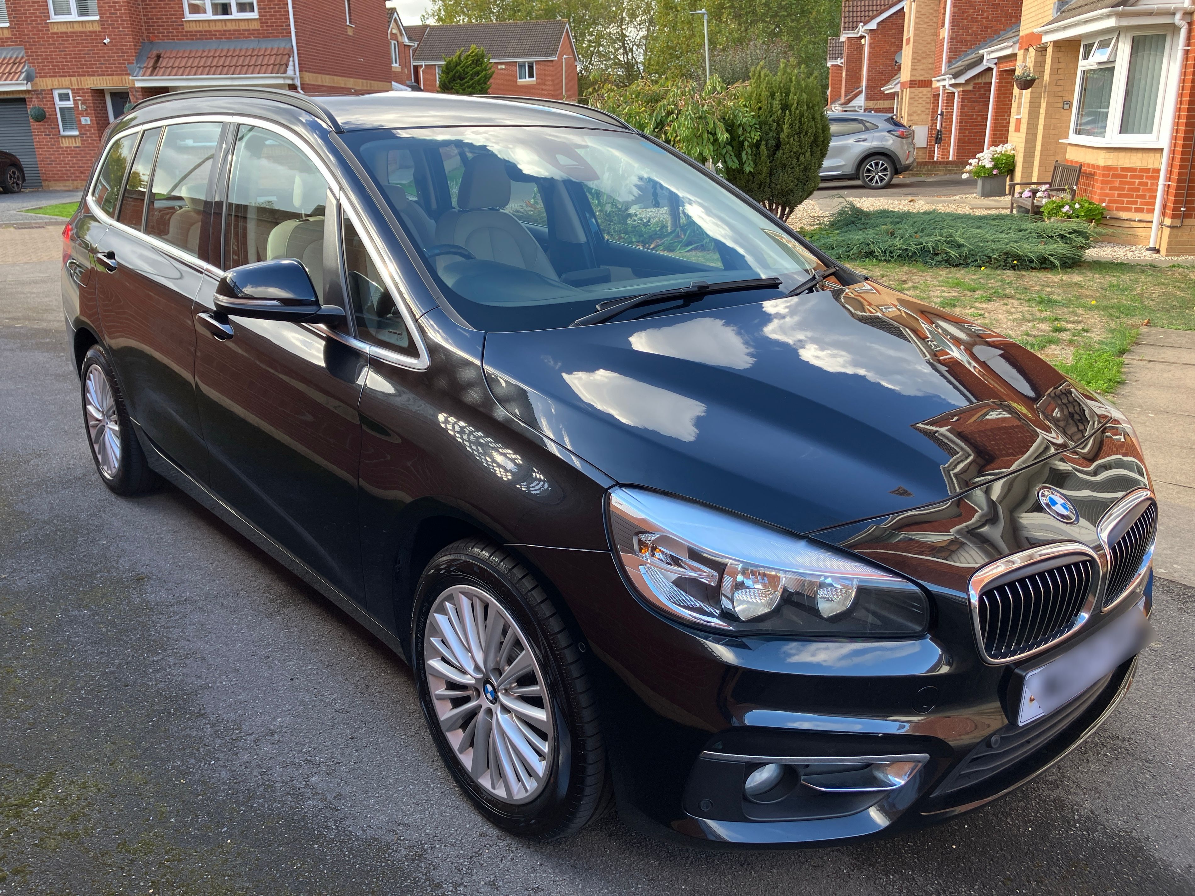 BMW 216D Luxury Auto