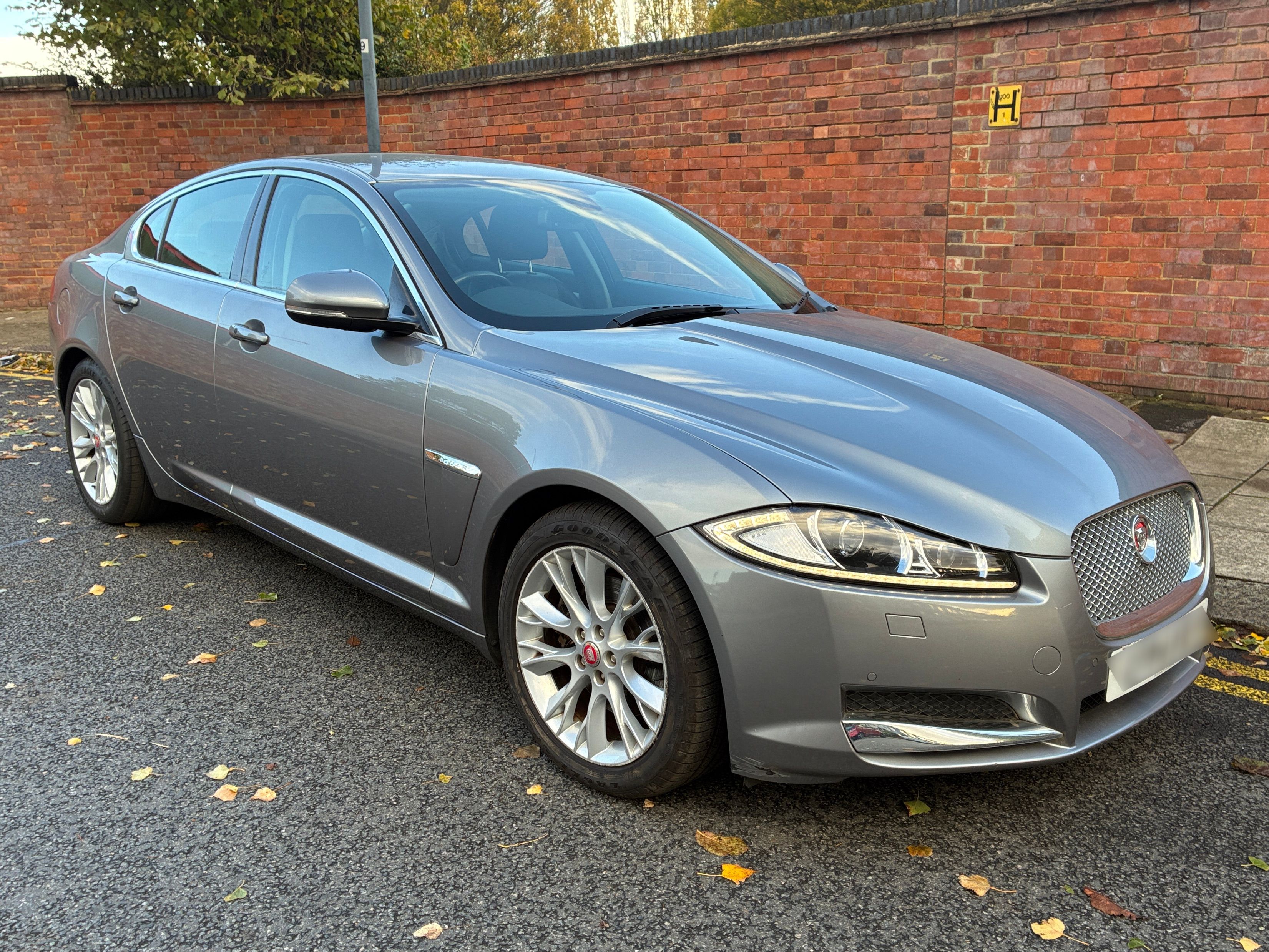 Jaguar XF Premium Luxury D Auto
