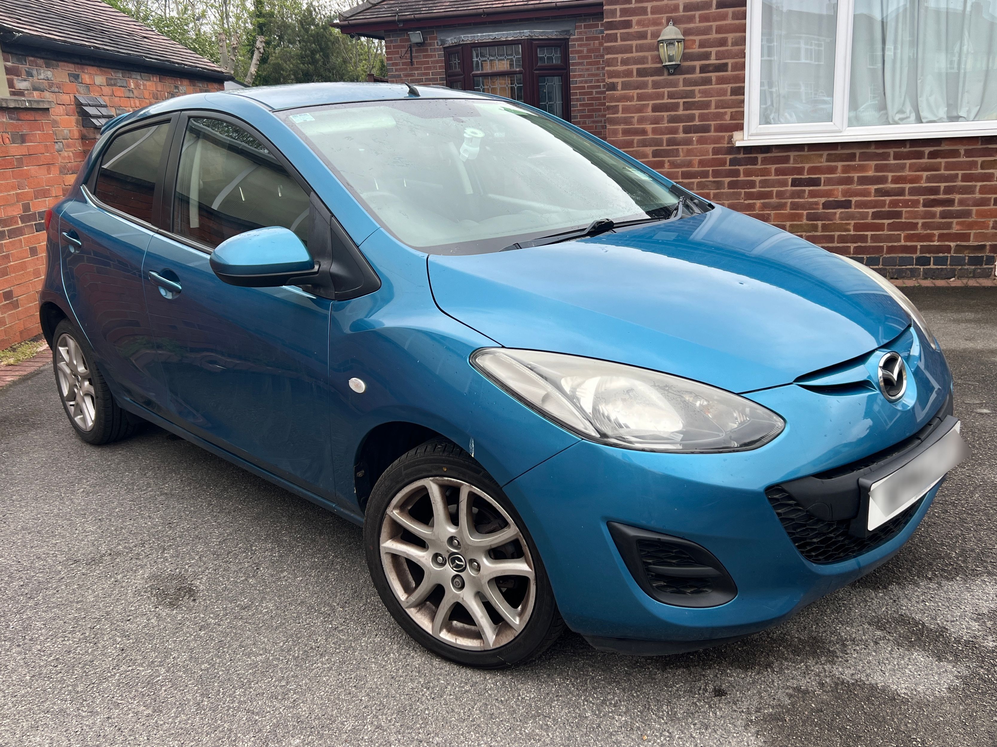 Mazda 2