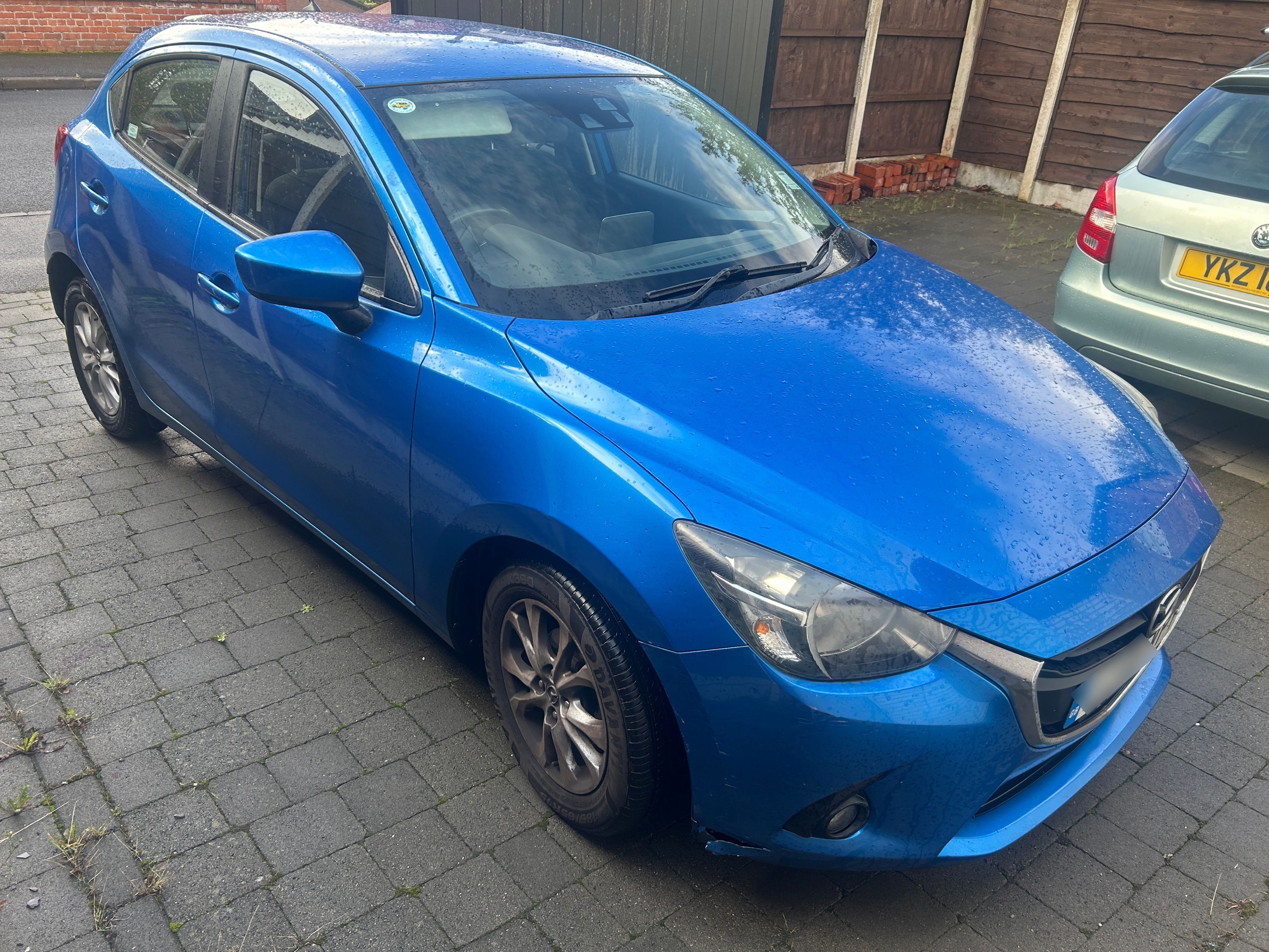 Mazda 2