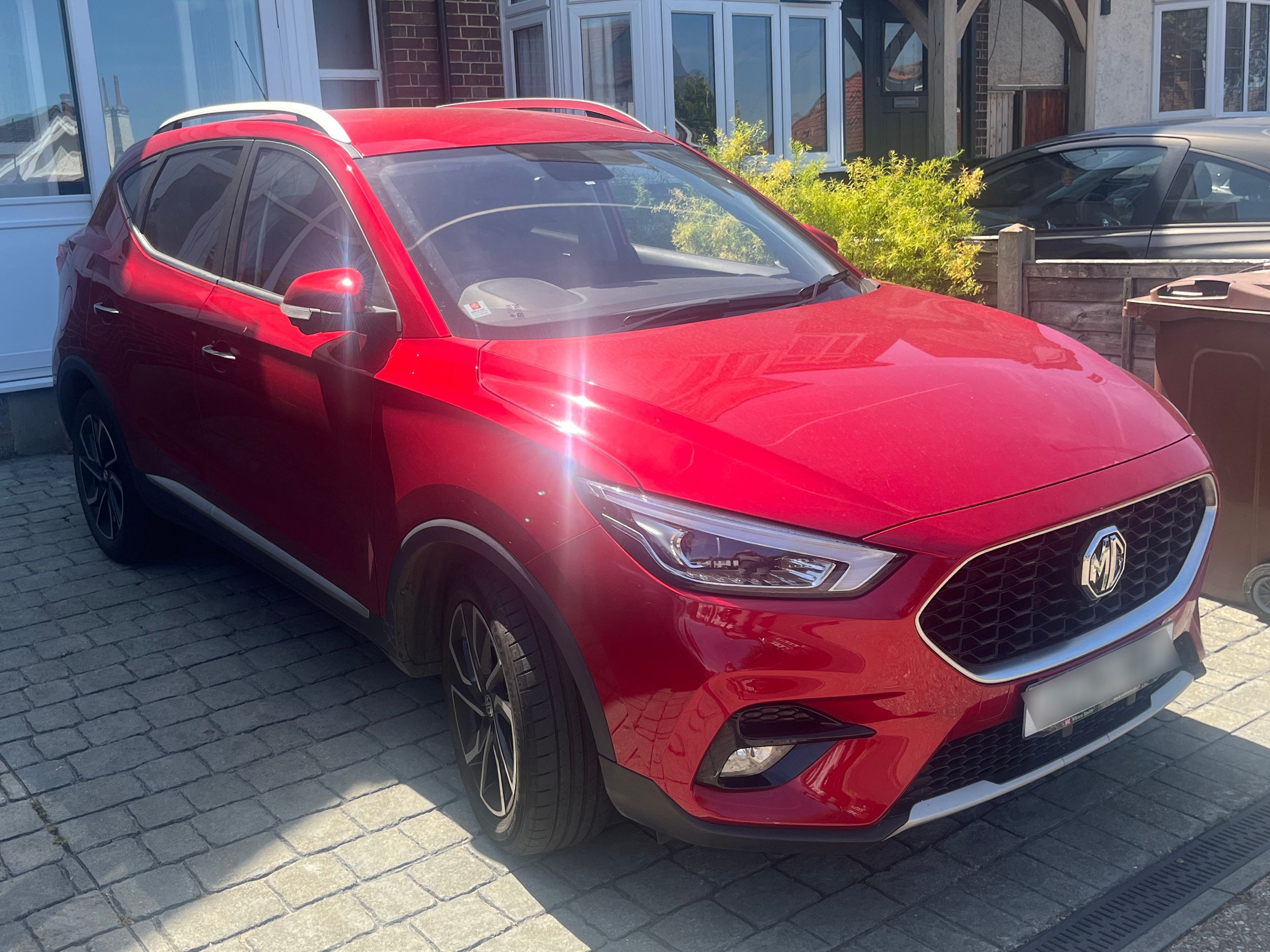 MG ZS