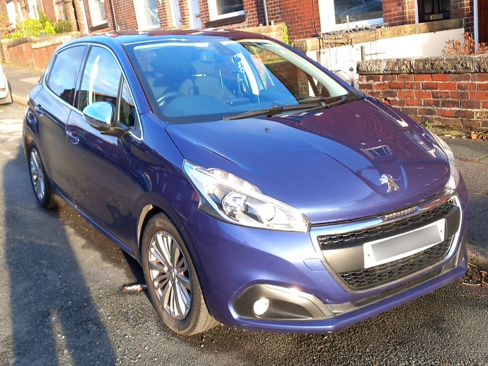 Peugeot 208