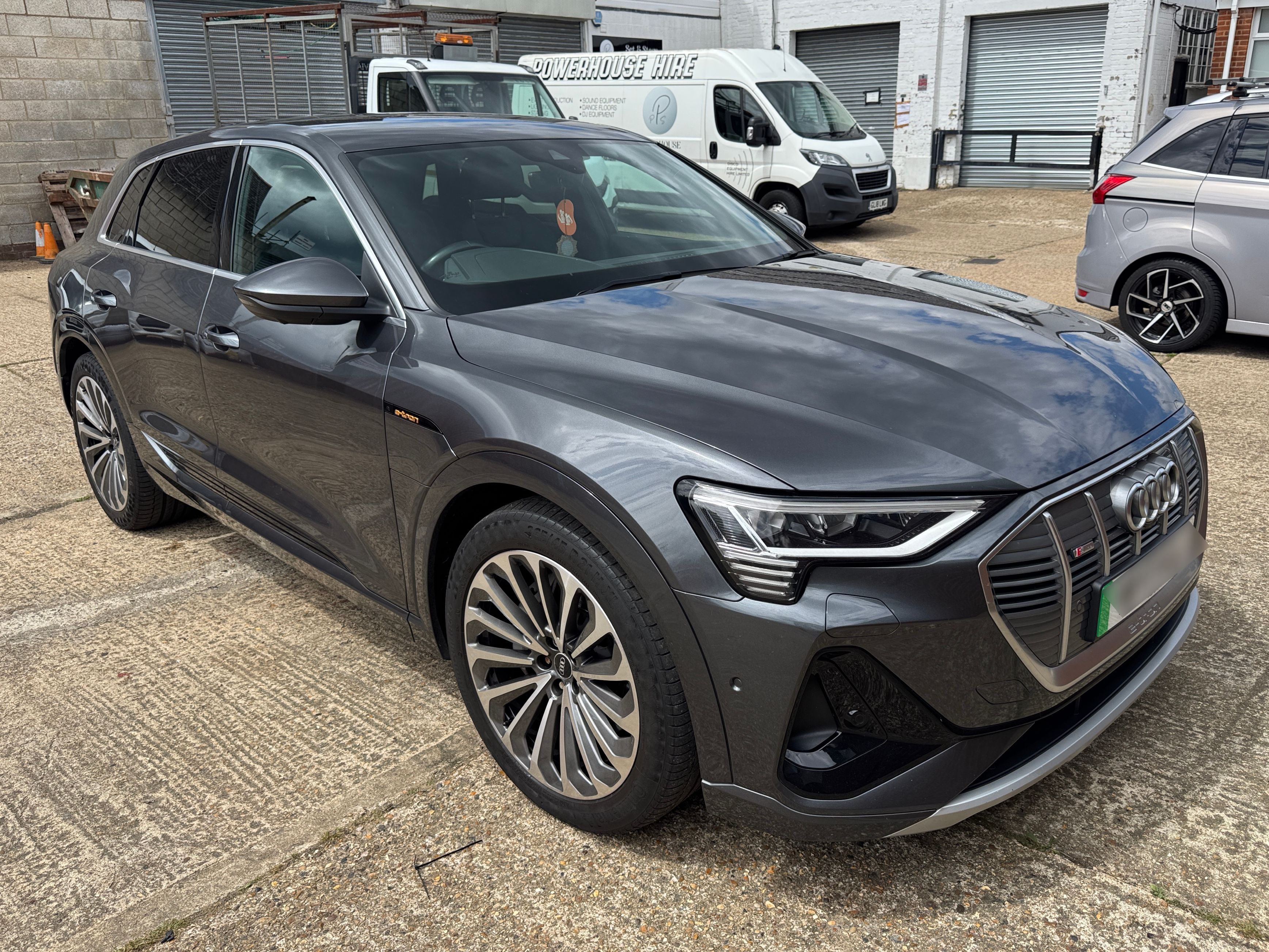 Audi E-TRON