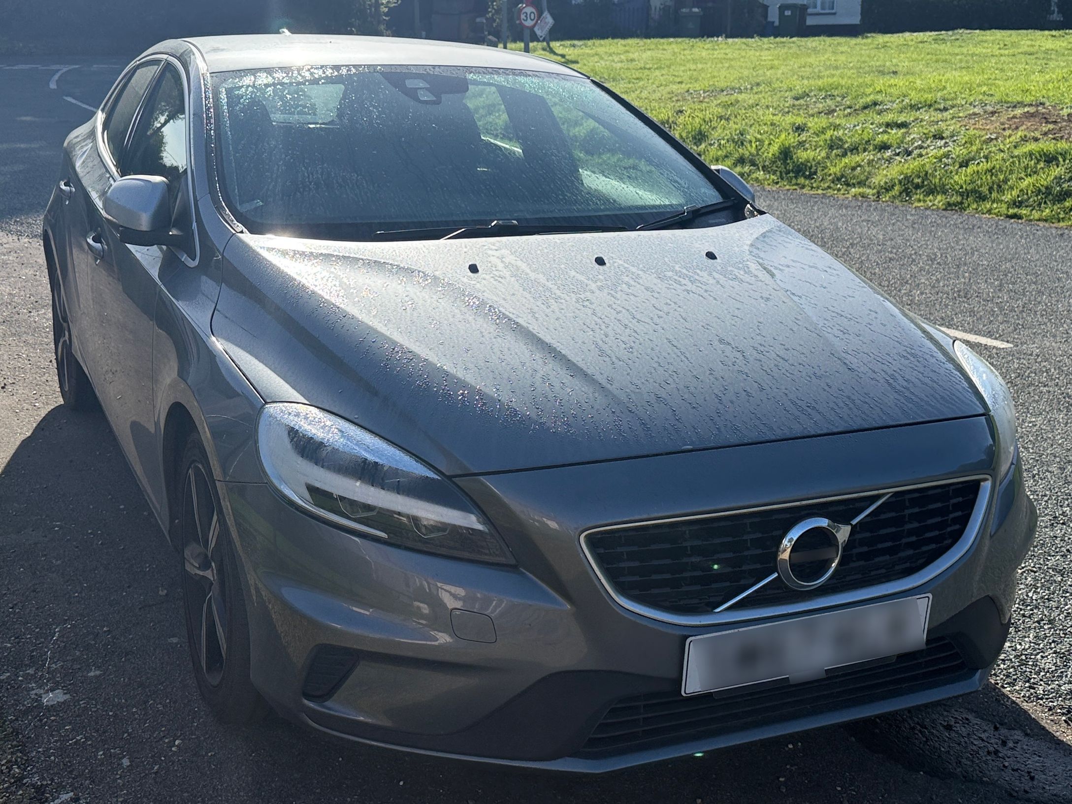 Volvo V40