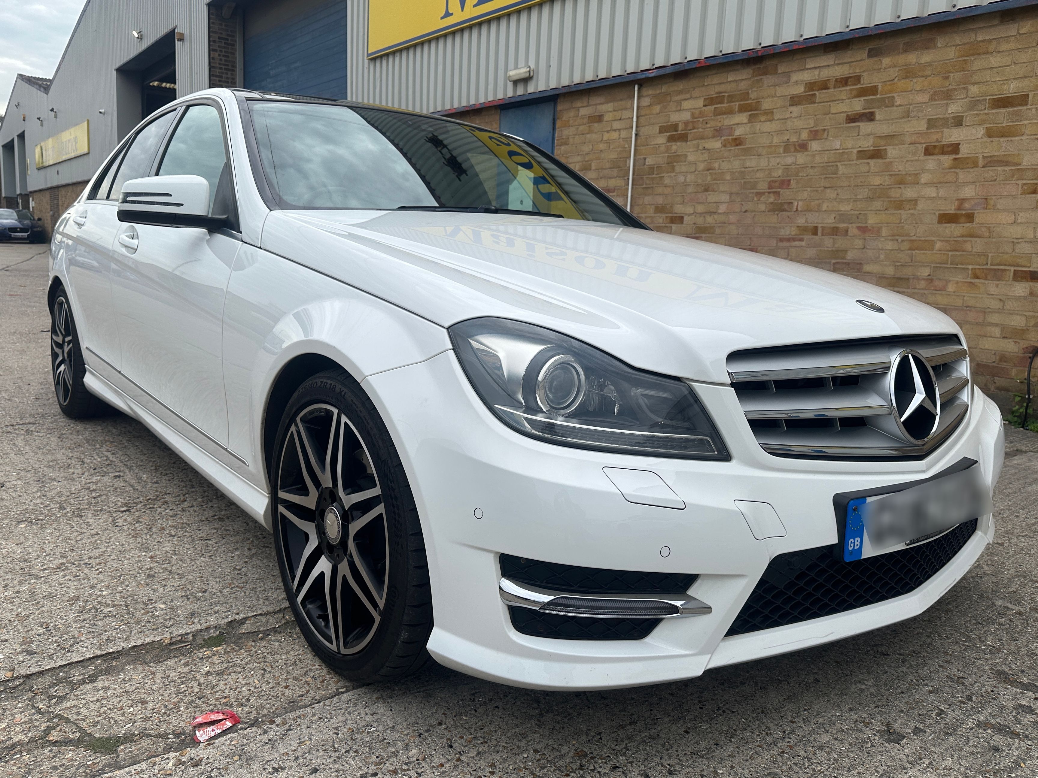 Mercedes C250 AMG Sport + CDI BLUE-CY A
