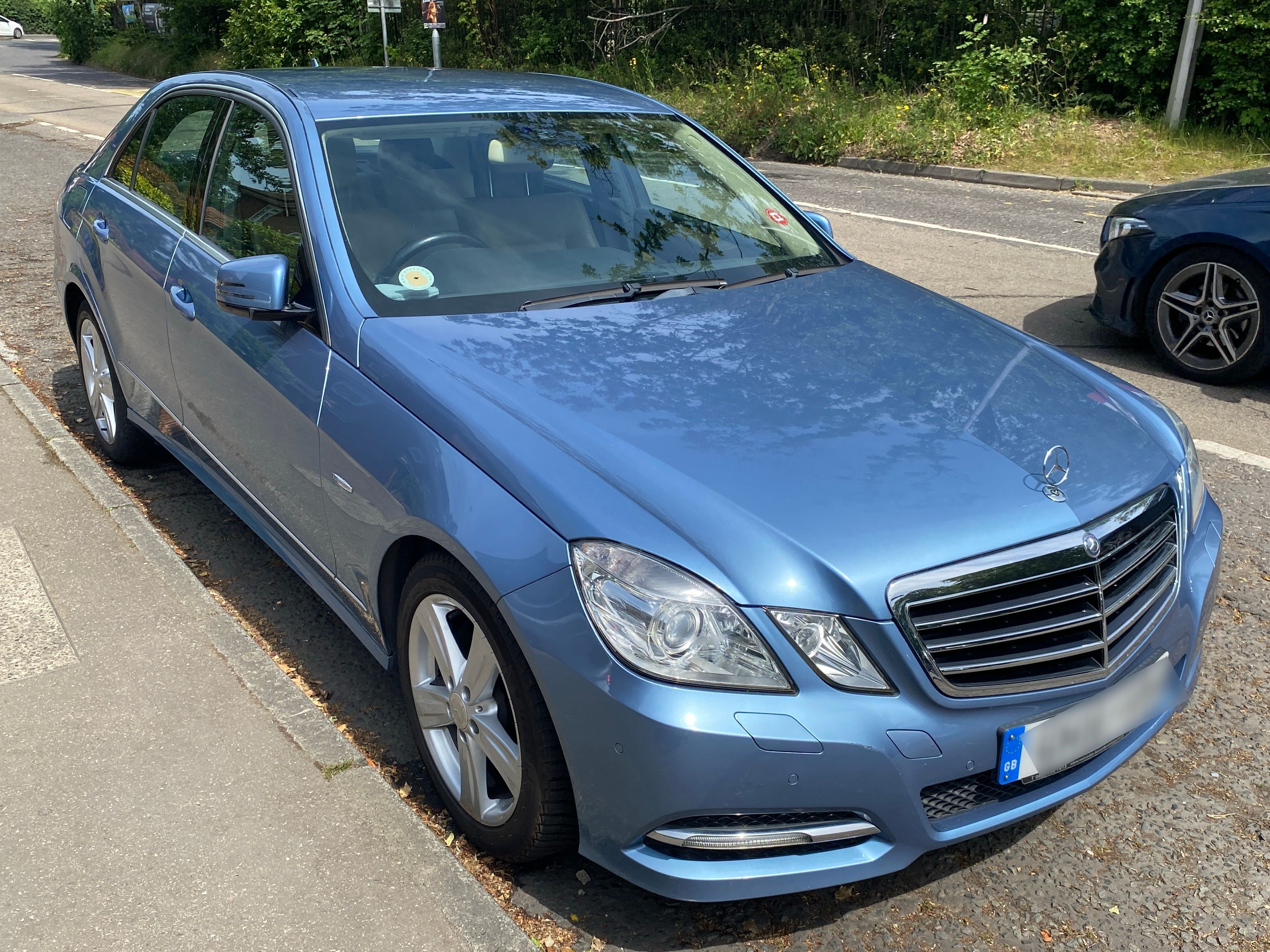 Mercedes E250 Avantgarde ED125 CGI BC A